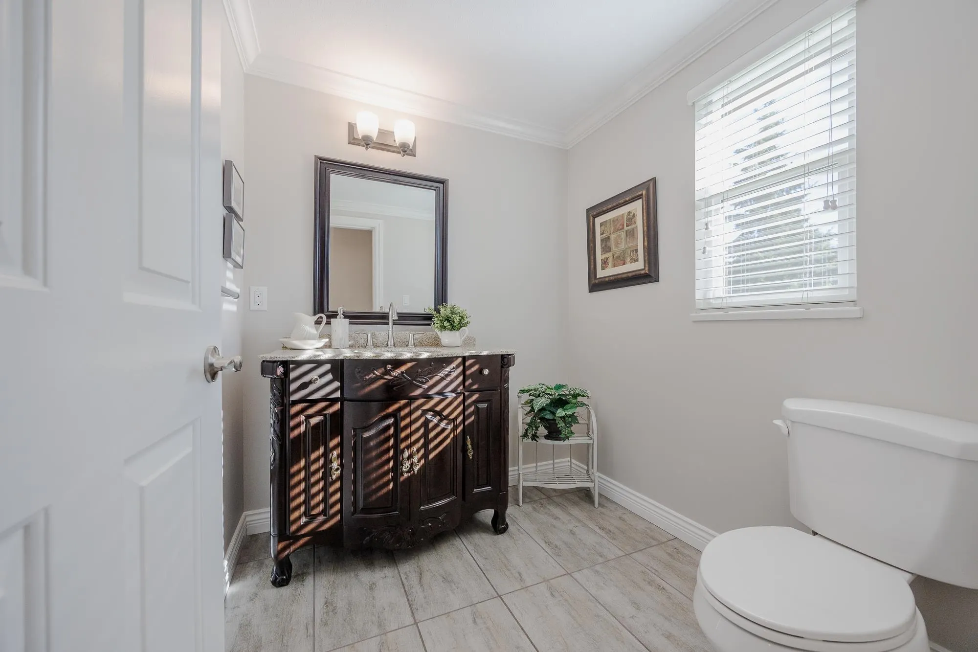 1851 Masset Court