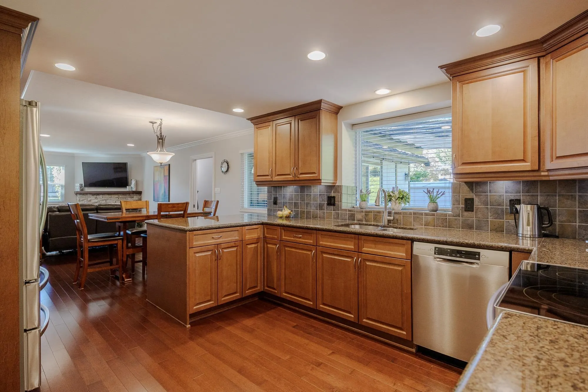 1851 Masset Court