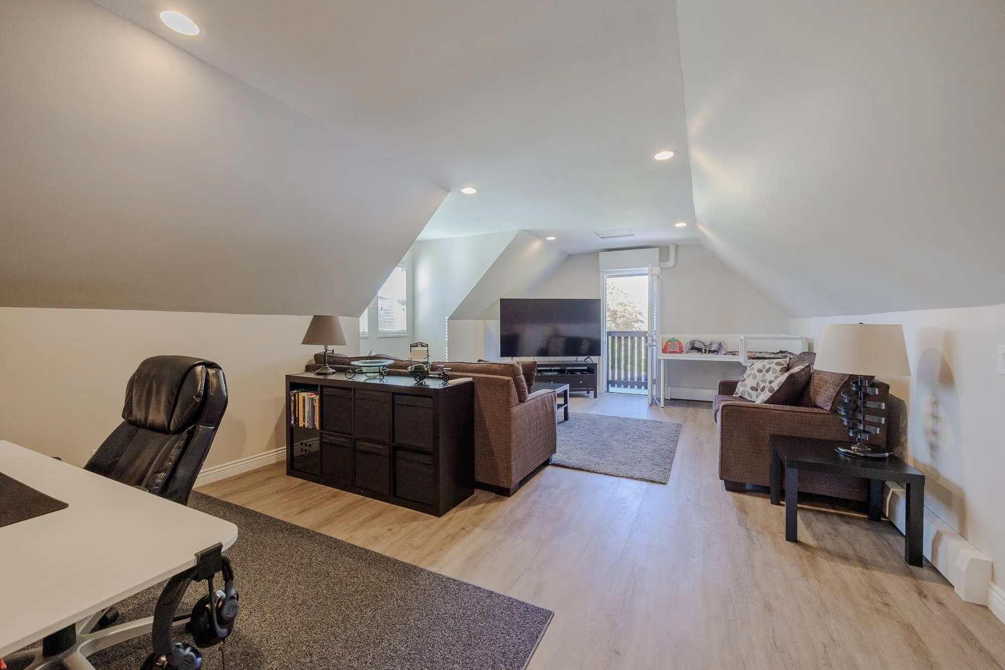 1851 Masset Court