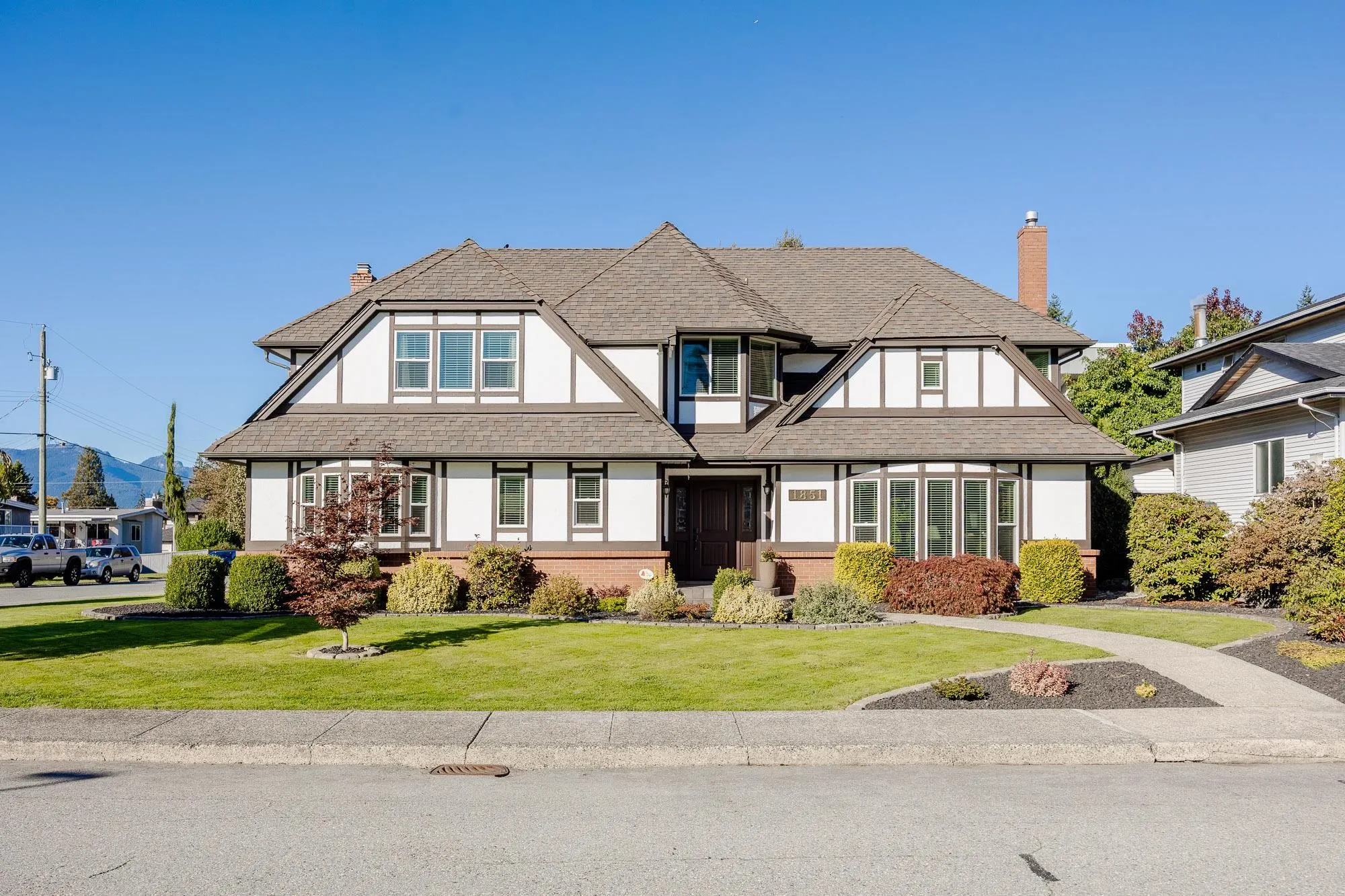 1851 Masset Court