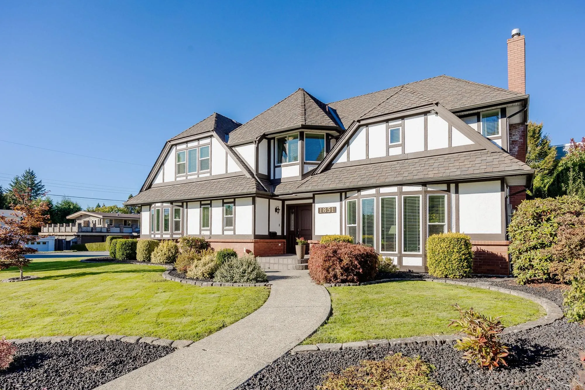 1851 Masset Court