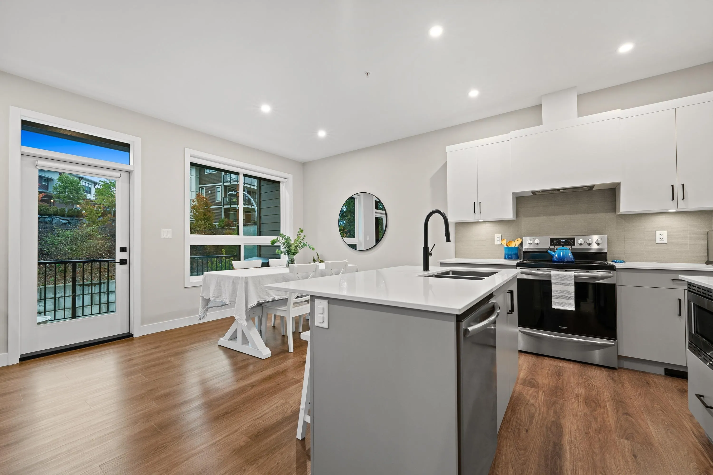 20 43610 Chilliwack Mountain Road