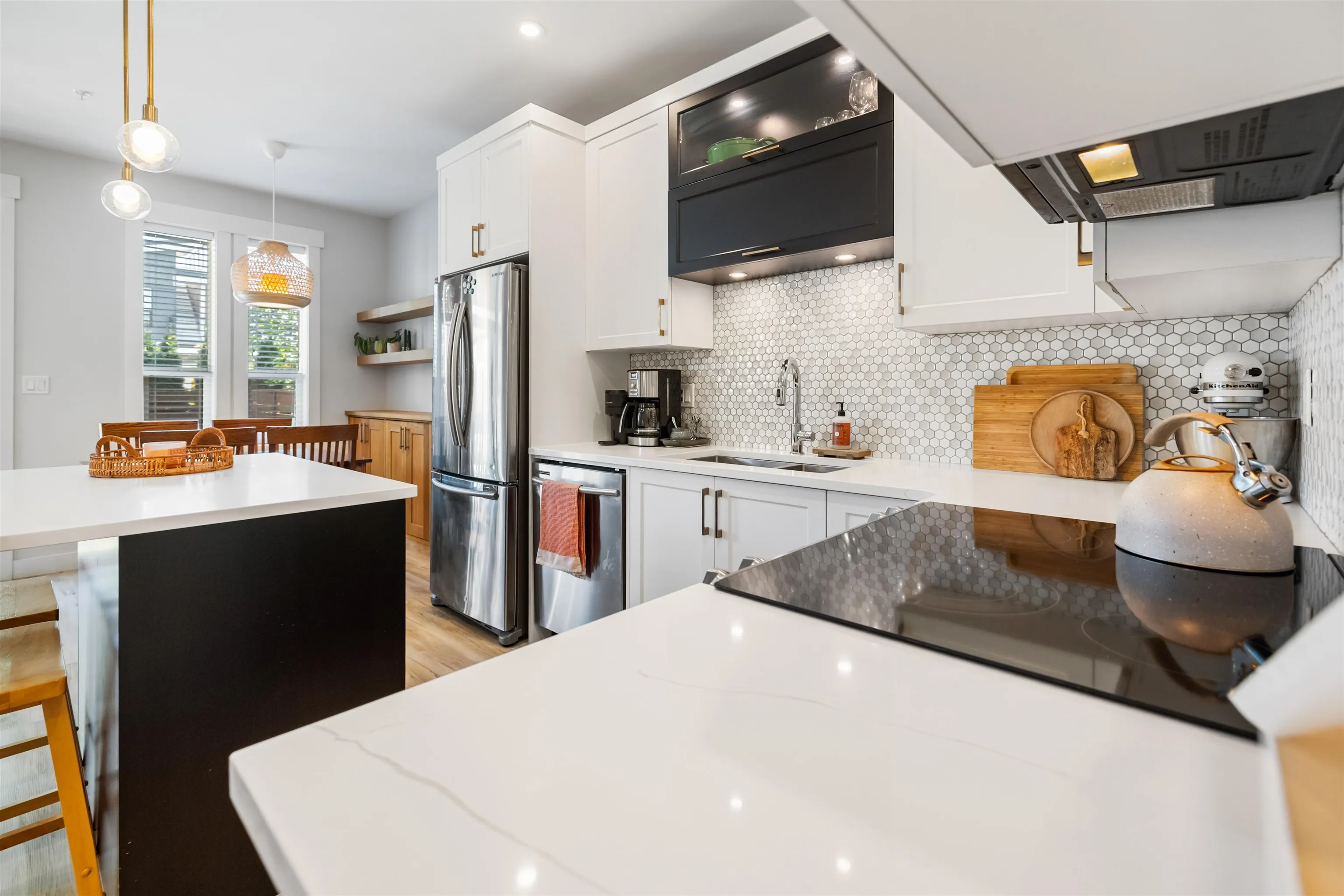 8 7140 Maitland Avenue