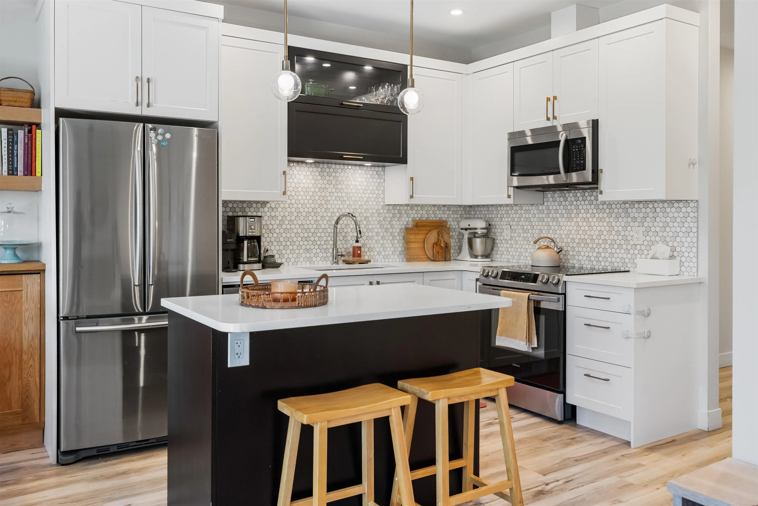 8 7140 Maitland Avenue