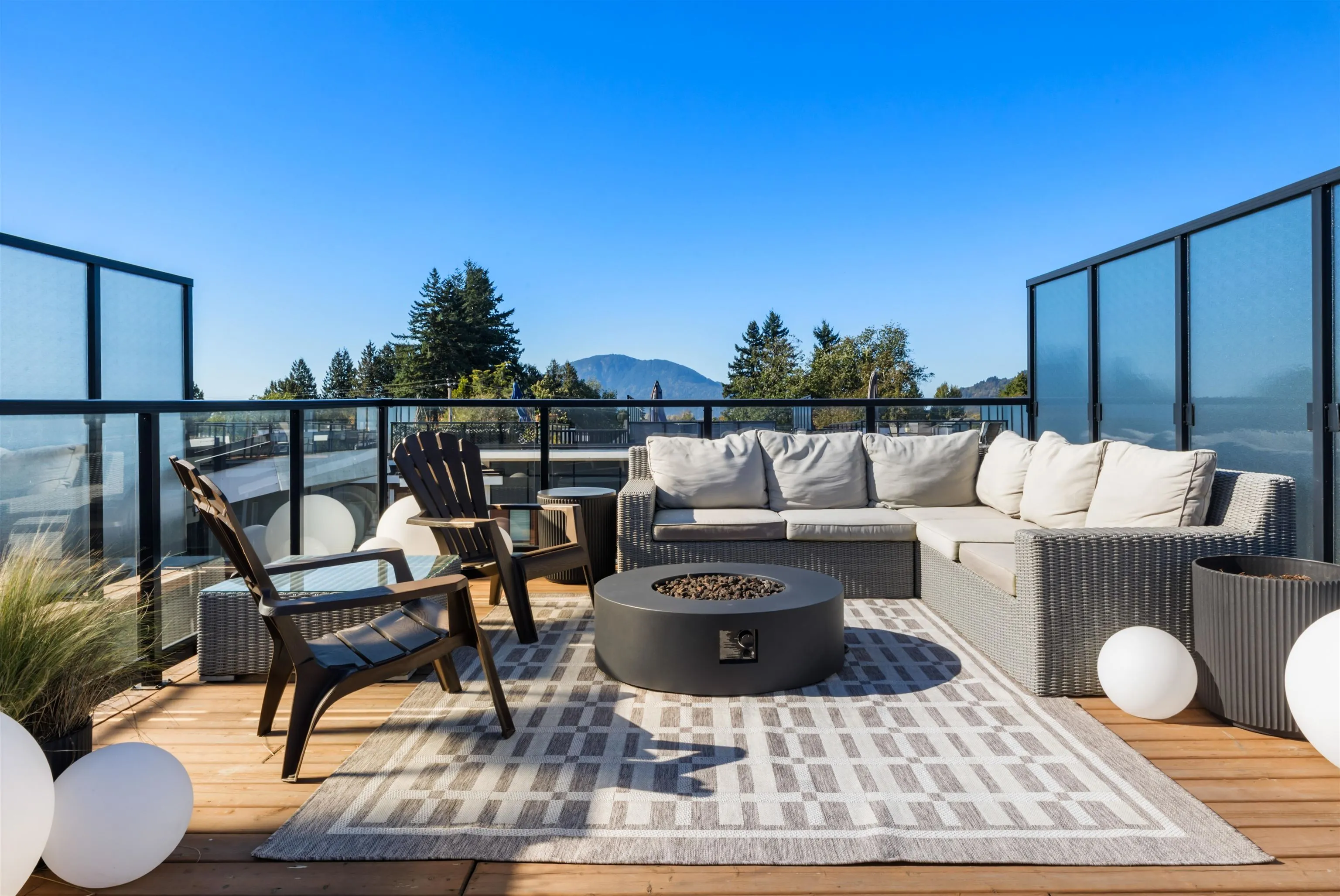 8 7140 Maitland Avenue