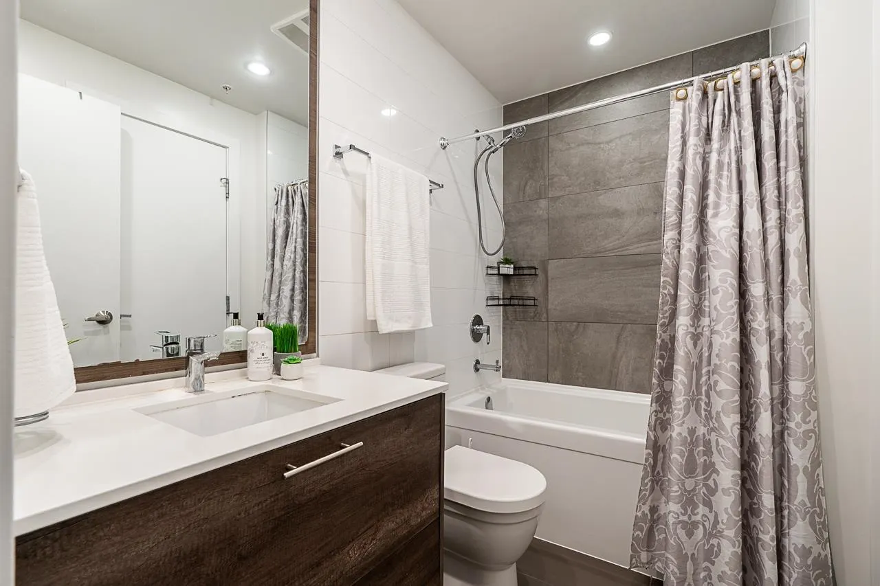 2910 4688 Kingsway
