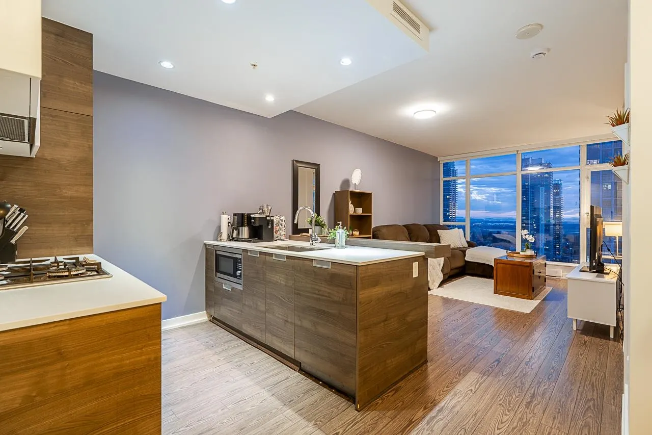 2910 4688 Kingsway