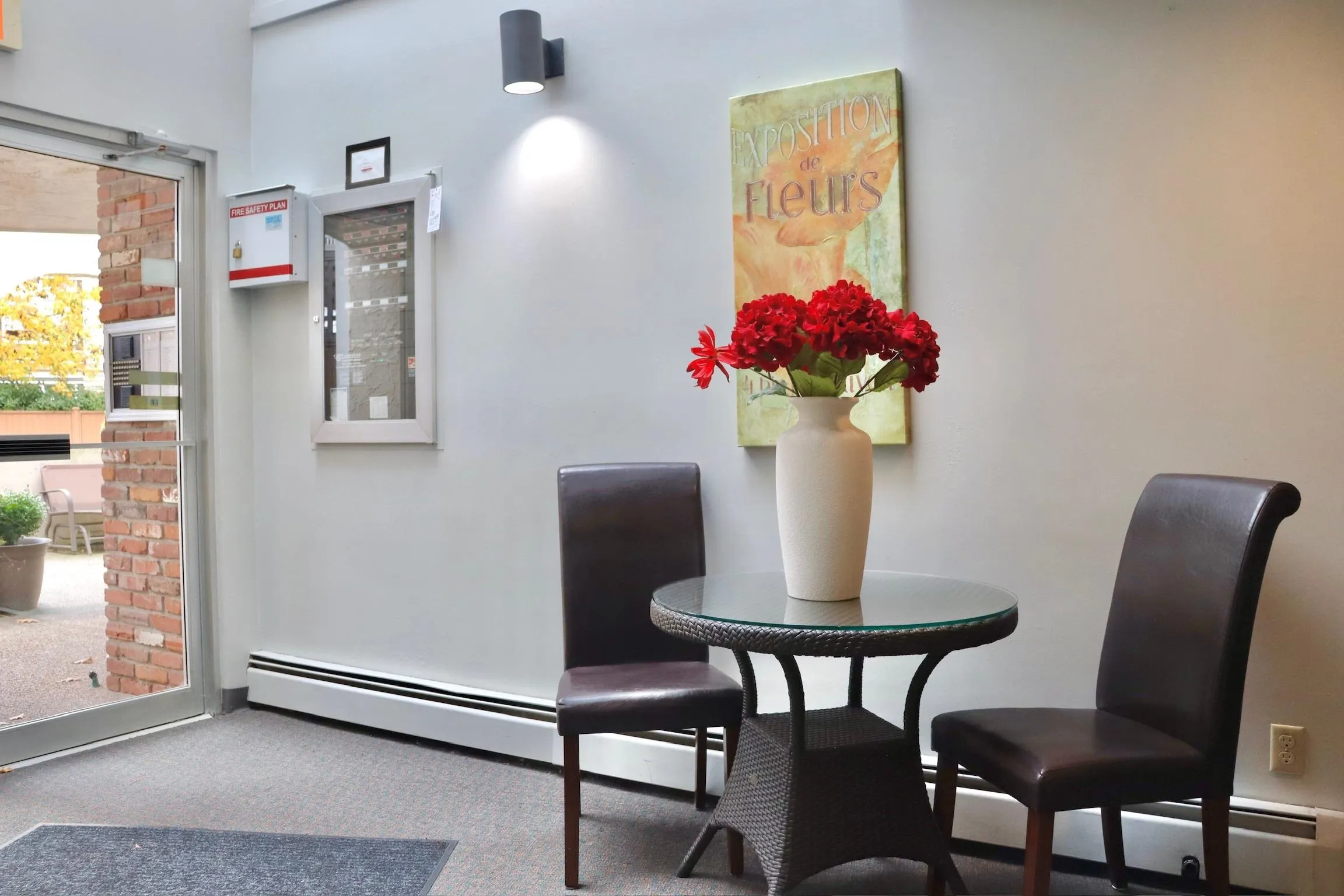 1 1860 Southmere East Crescent