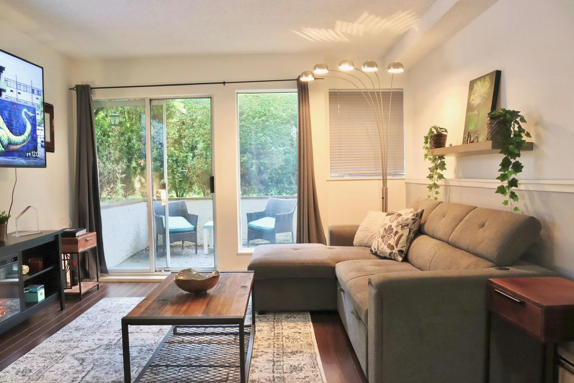 1 1860 Southmere East Crescent