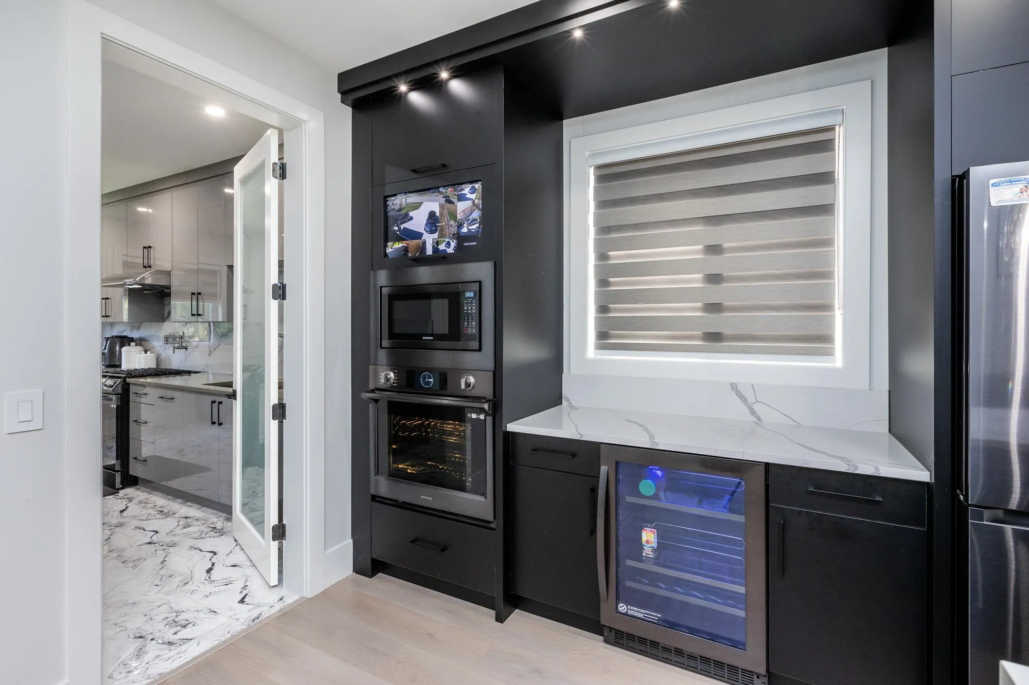 2170 Oakridge Crescent
