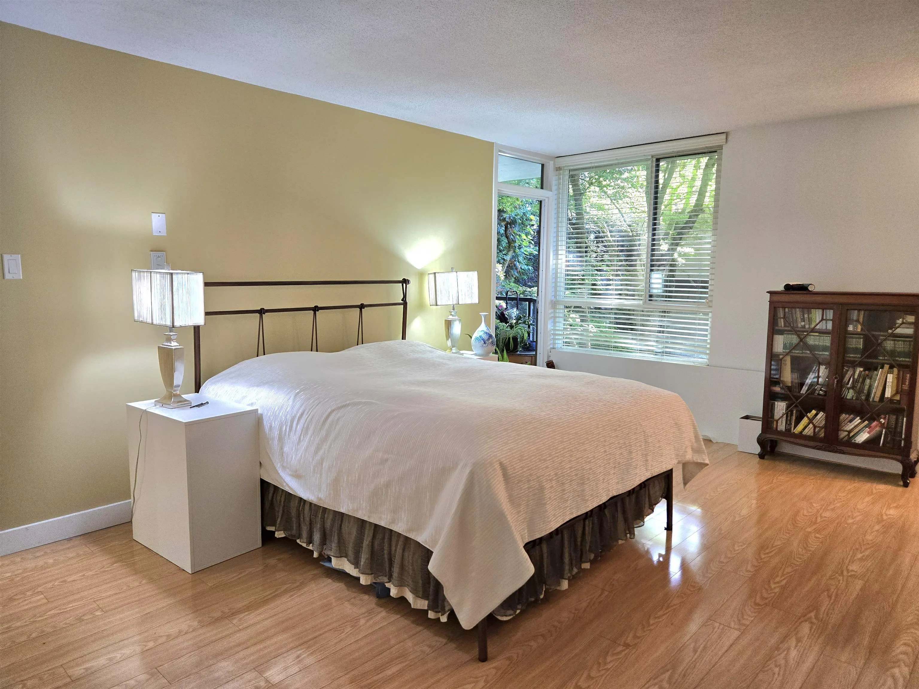 311 3905 Springtree Drive