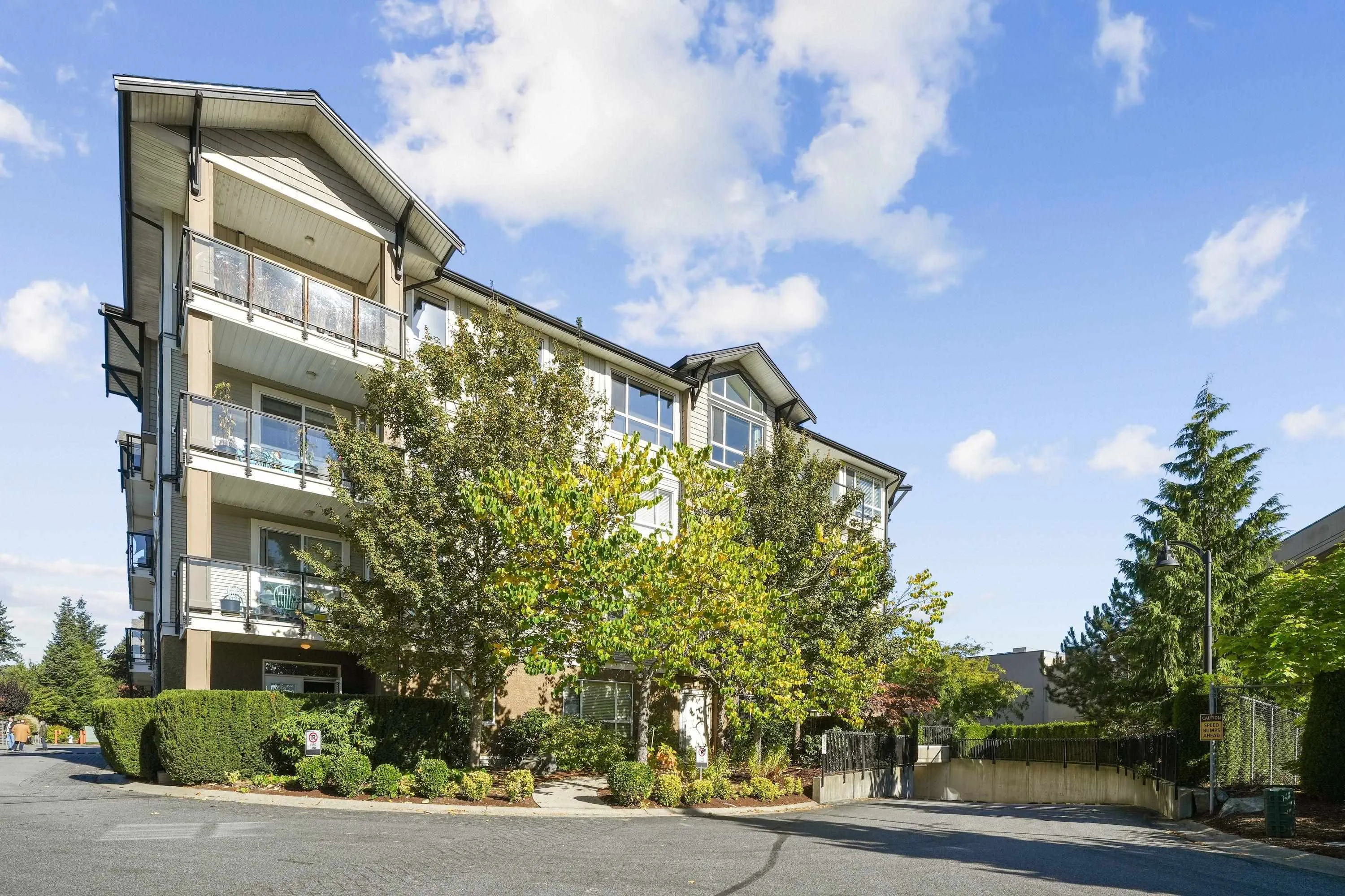 222 32729 Garibaldi Drive