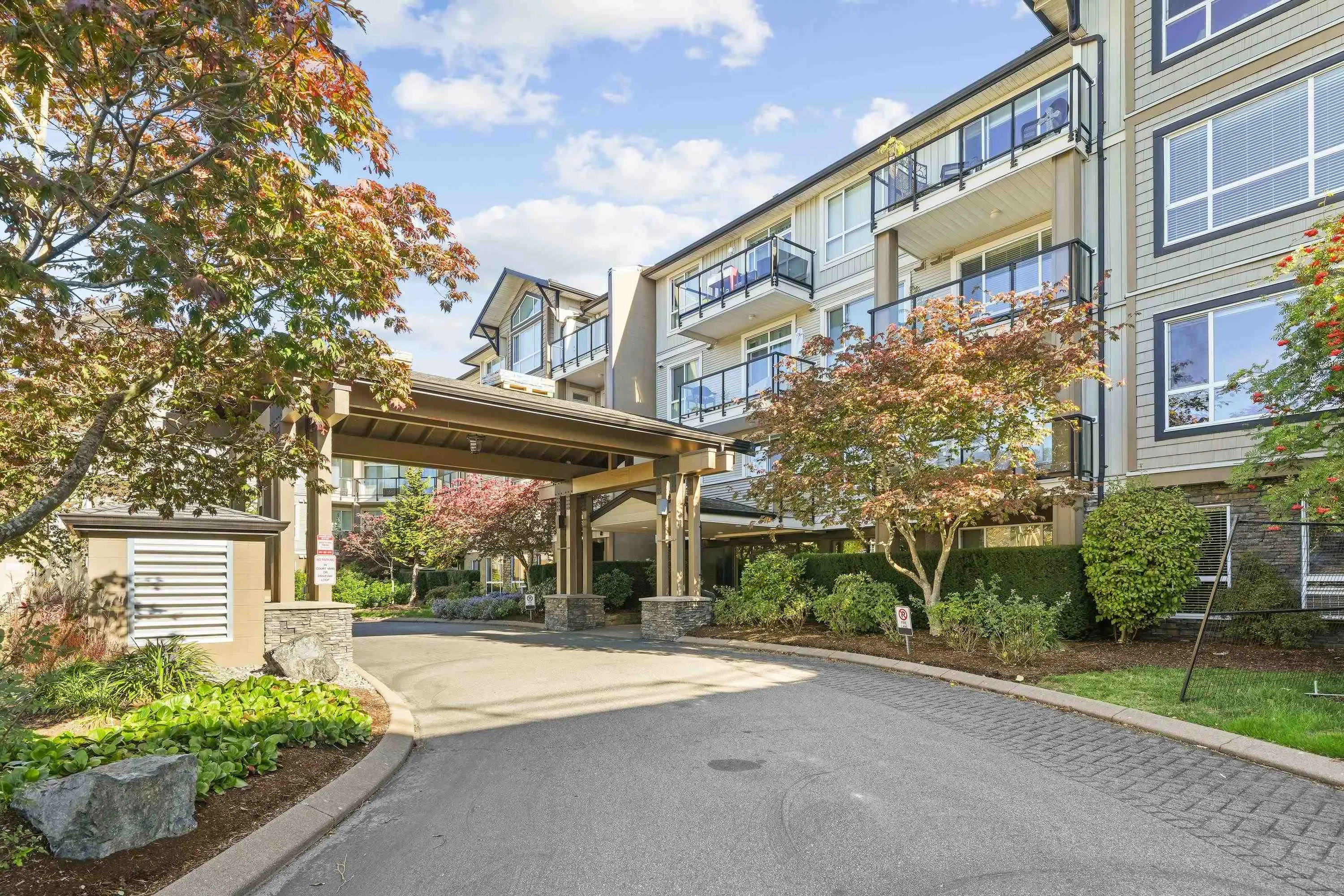 222 32729 Garibaldi Drive