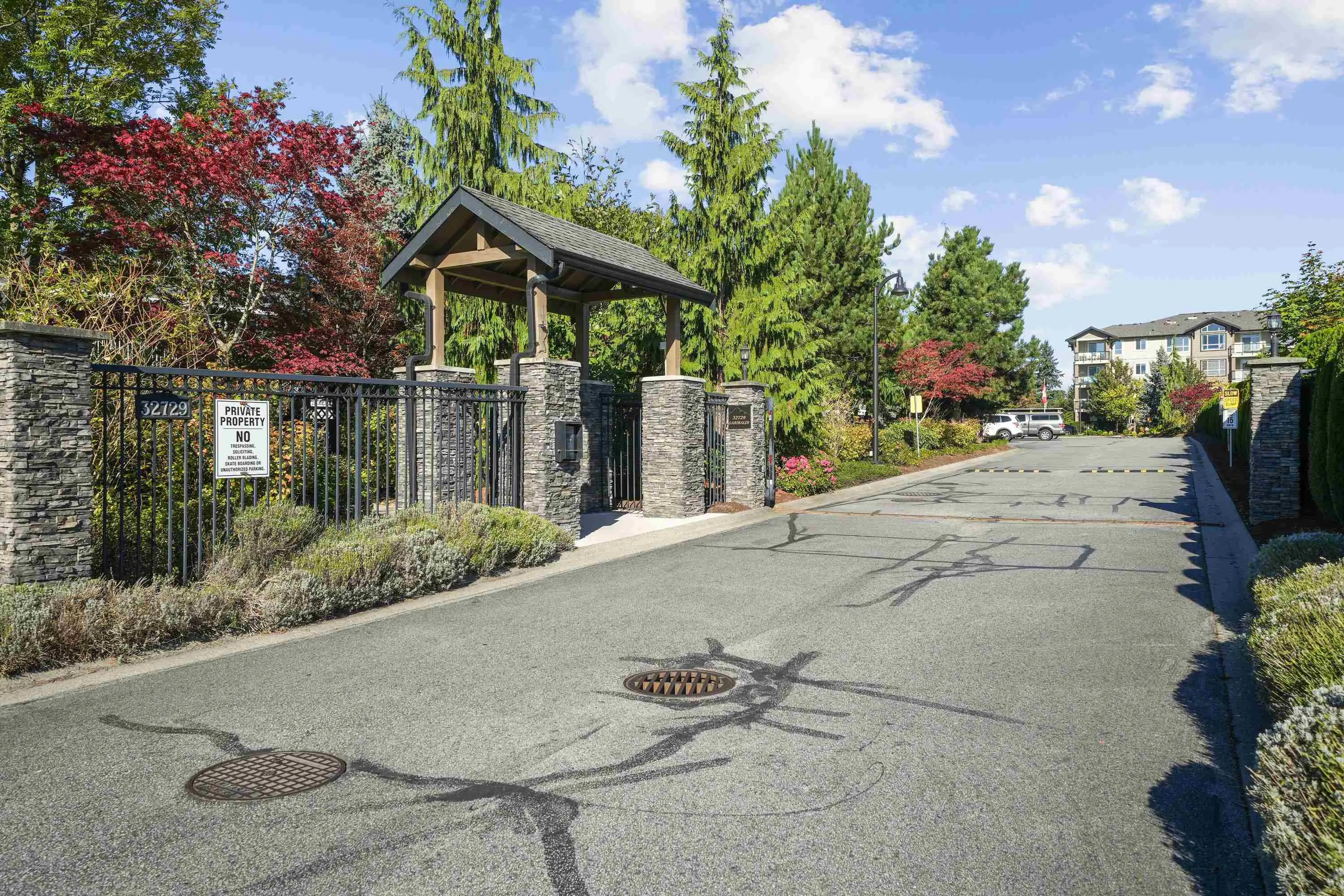 222 32729 Garibaldi Drive