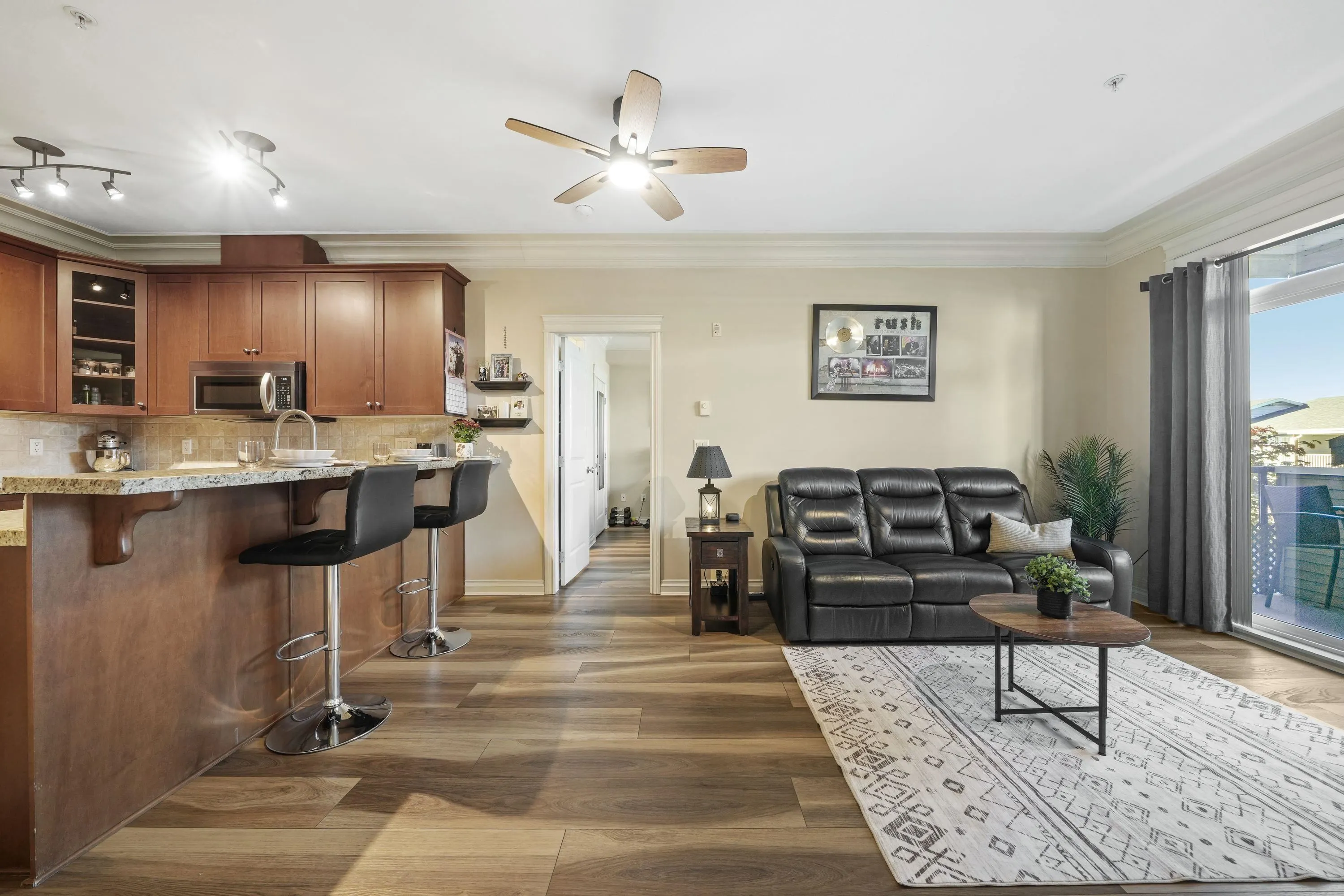 222 32729 Garibaldi Drive