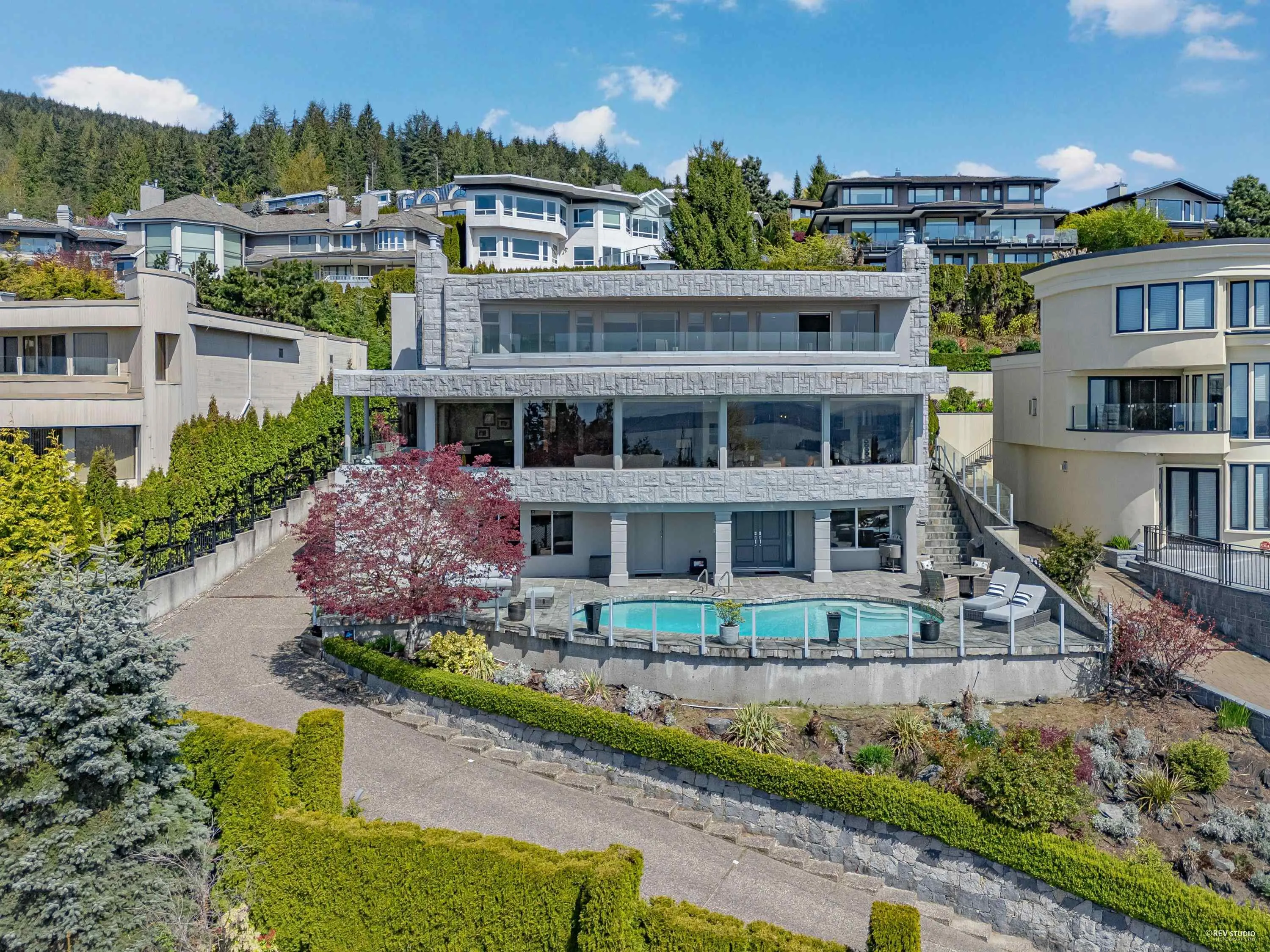 1439 Chippendale Road