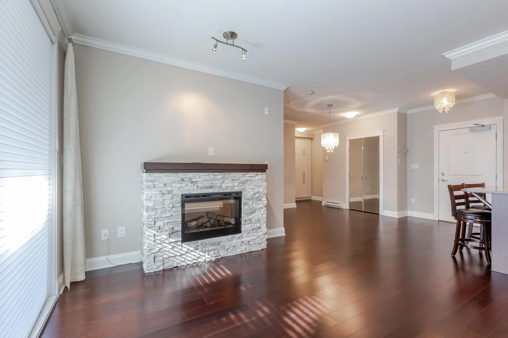 105 15336 17a Avenue