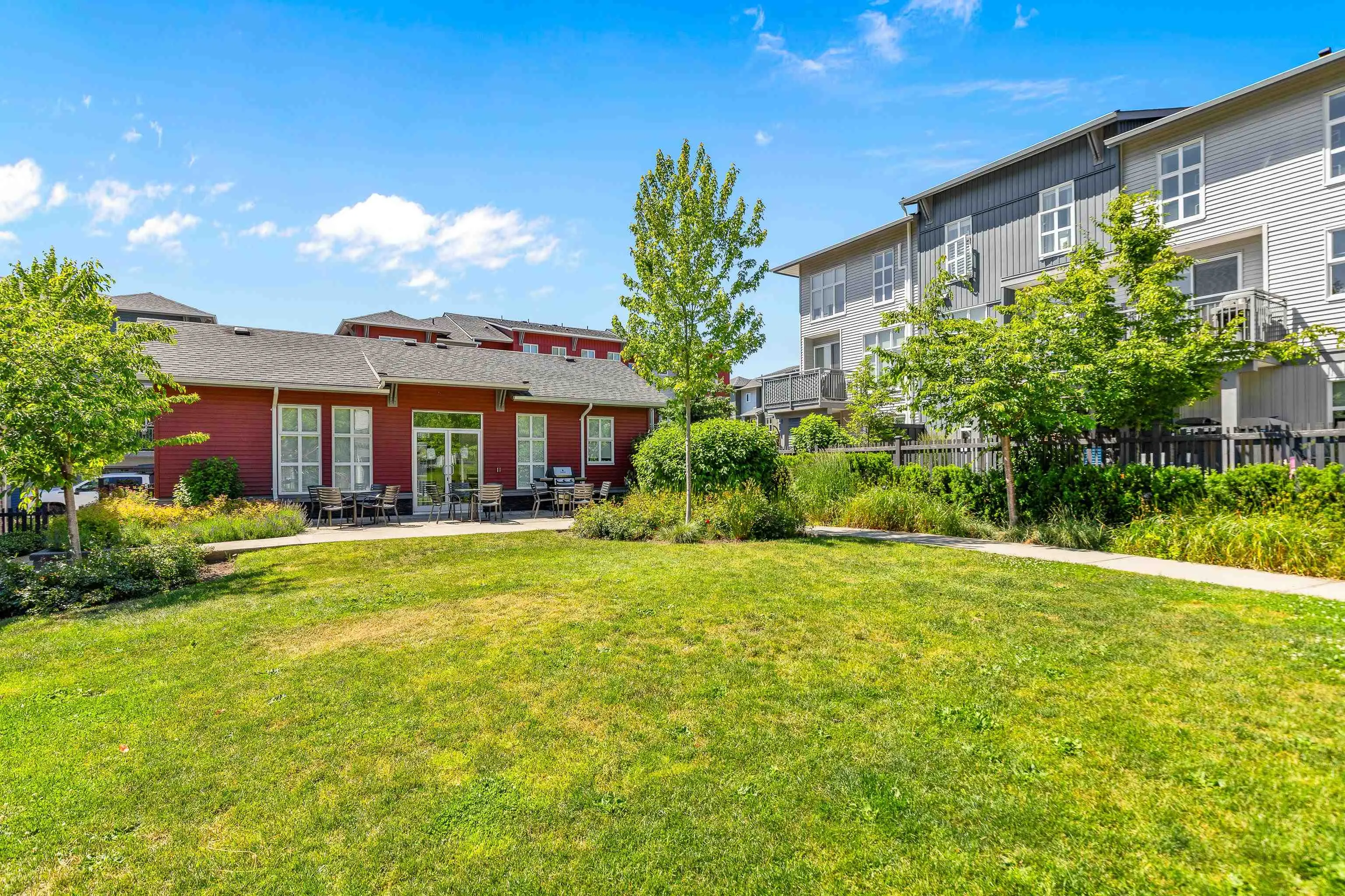 74 24076 112 Avenue