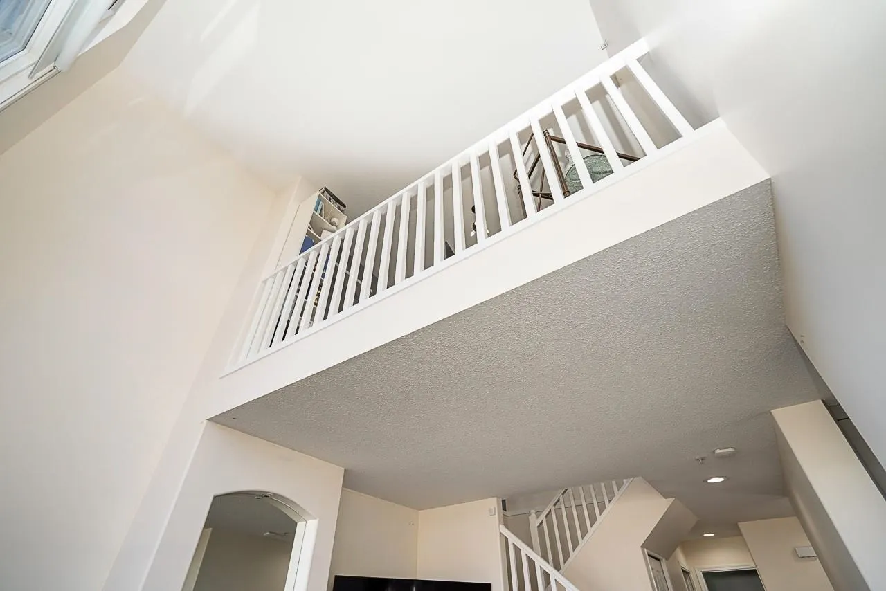 52 1370 Riverwood Gate