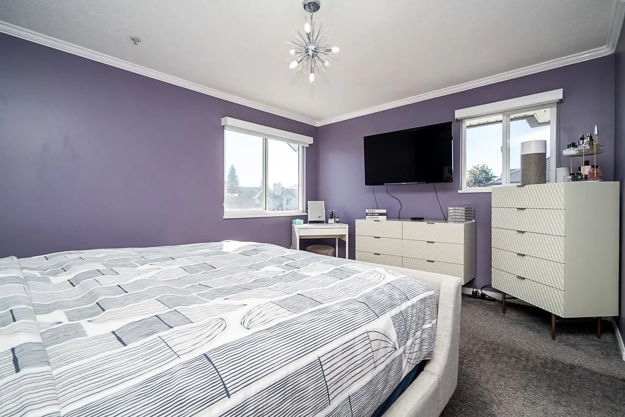 52 1370 Riverwood Gate