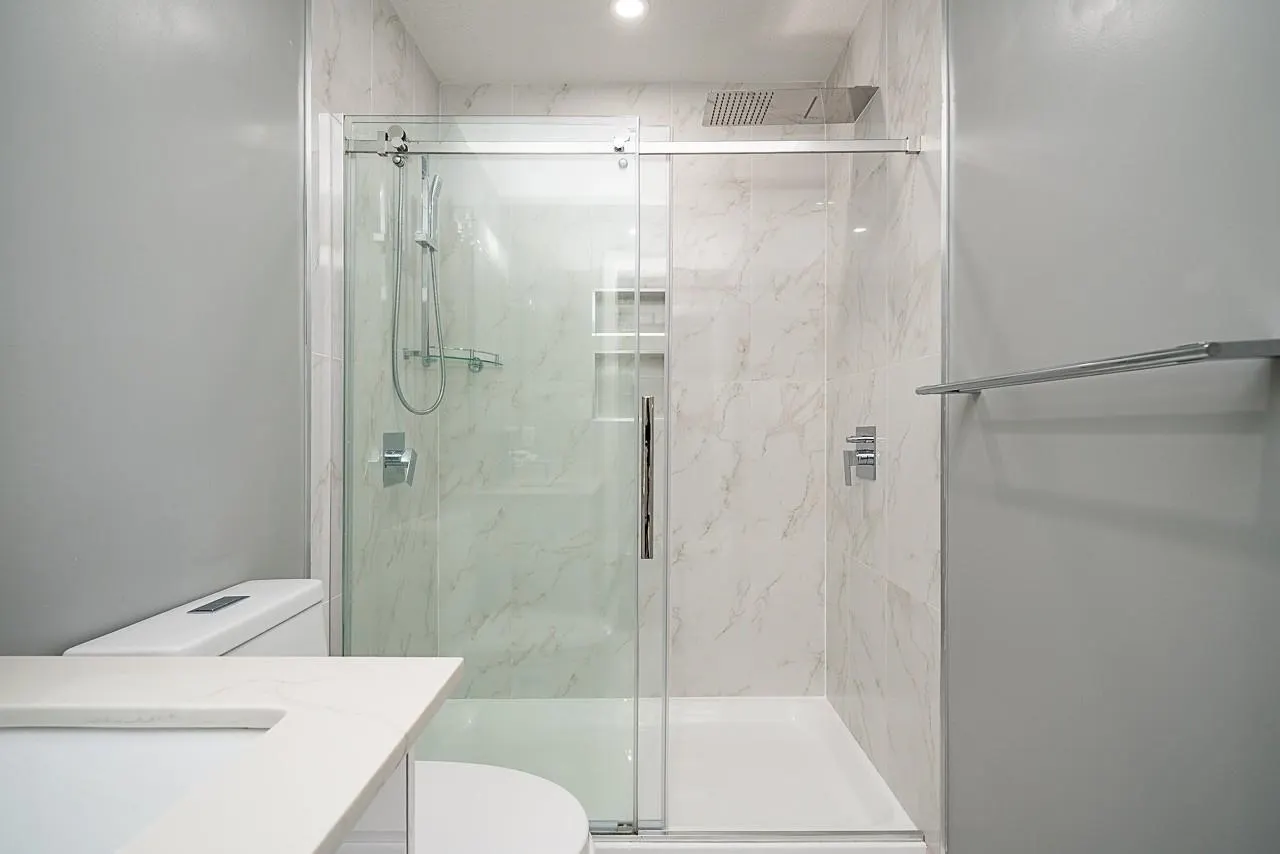 52 1370 Riverwood Gate