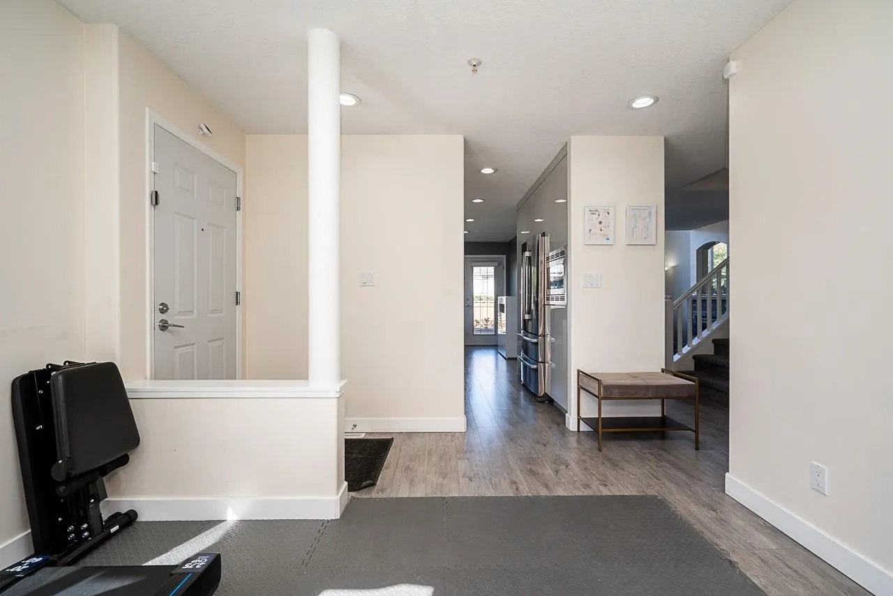 52 1370 Riverwood Gate