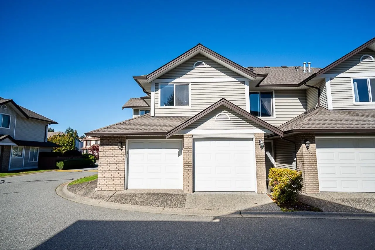 52 1370 Riverwood Gate