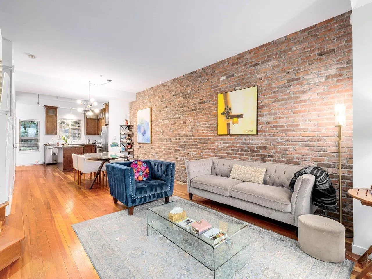 123 250 Salter Street