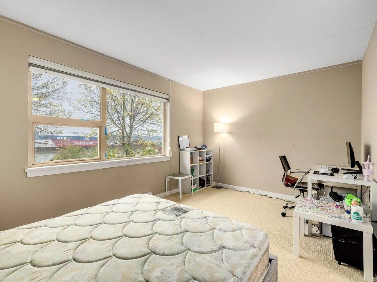 123 250 Salter Street