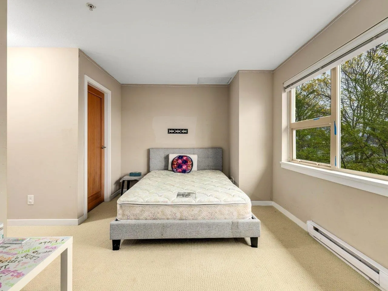 123 250 Salter Street