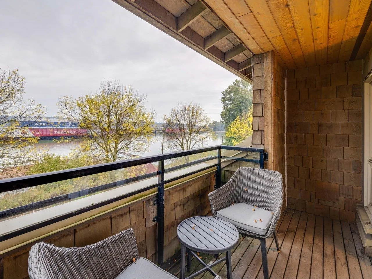 123 250 Salter Street