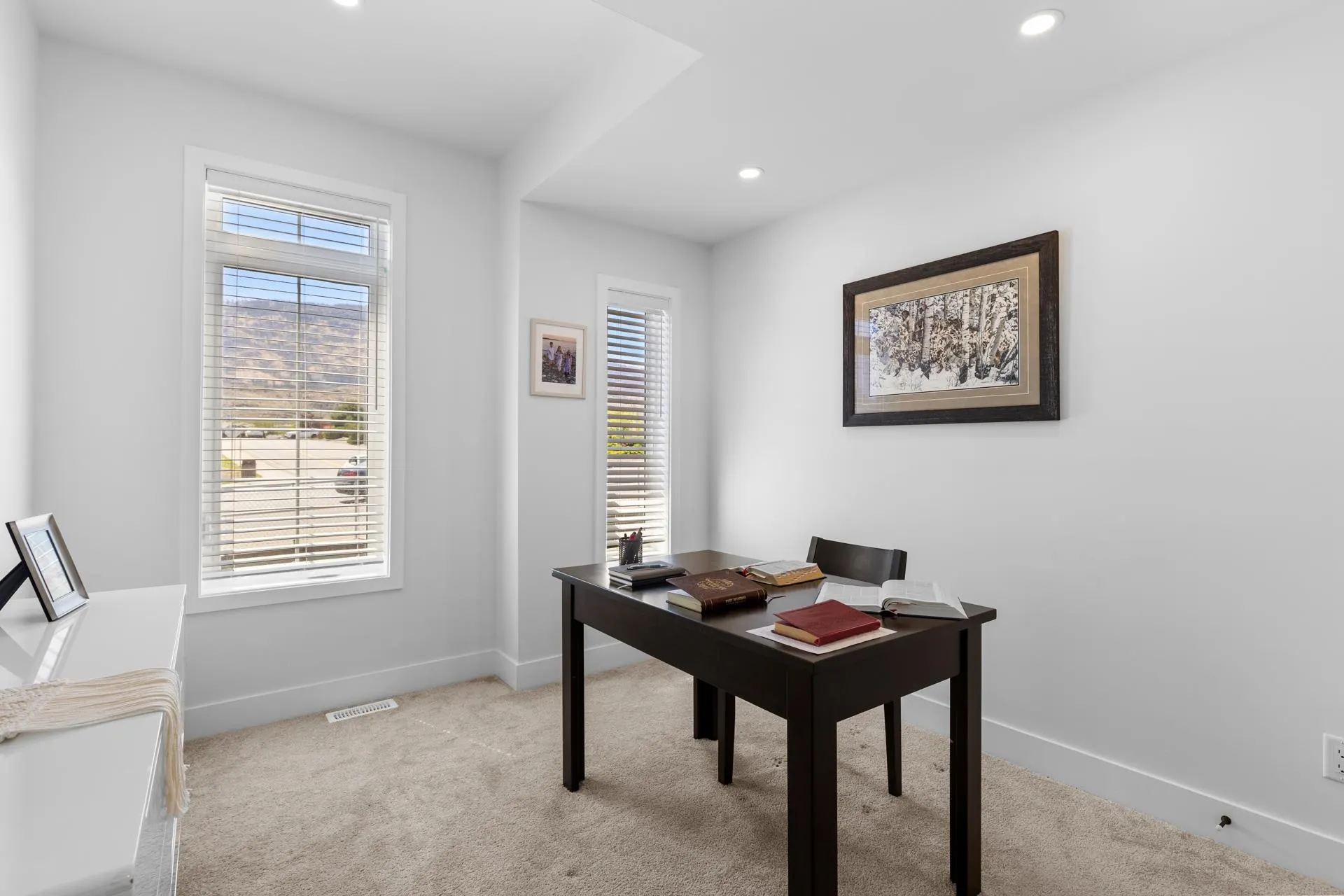 48 8000 Vedette Drive