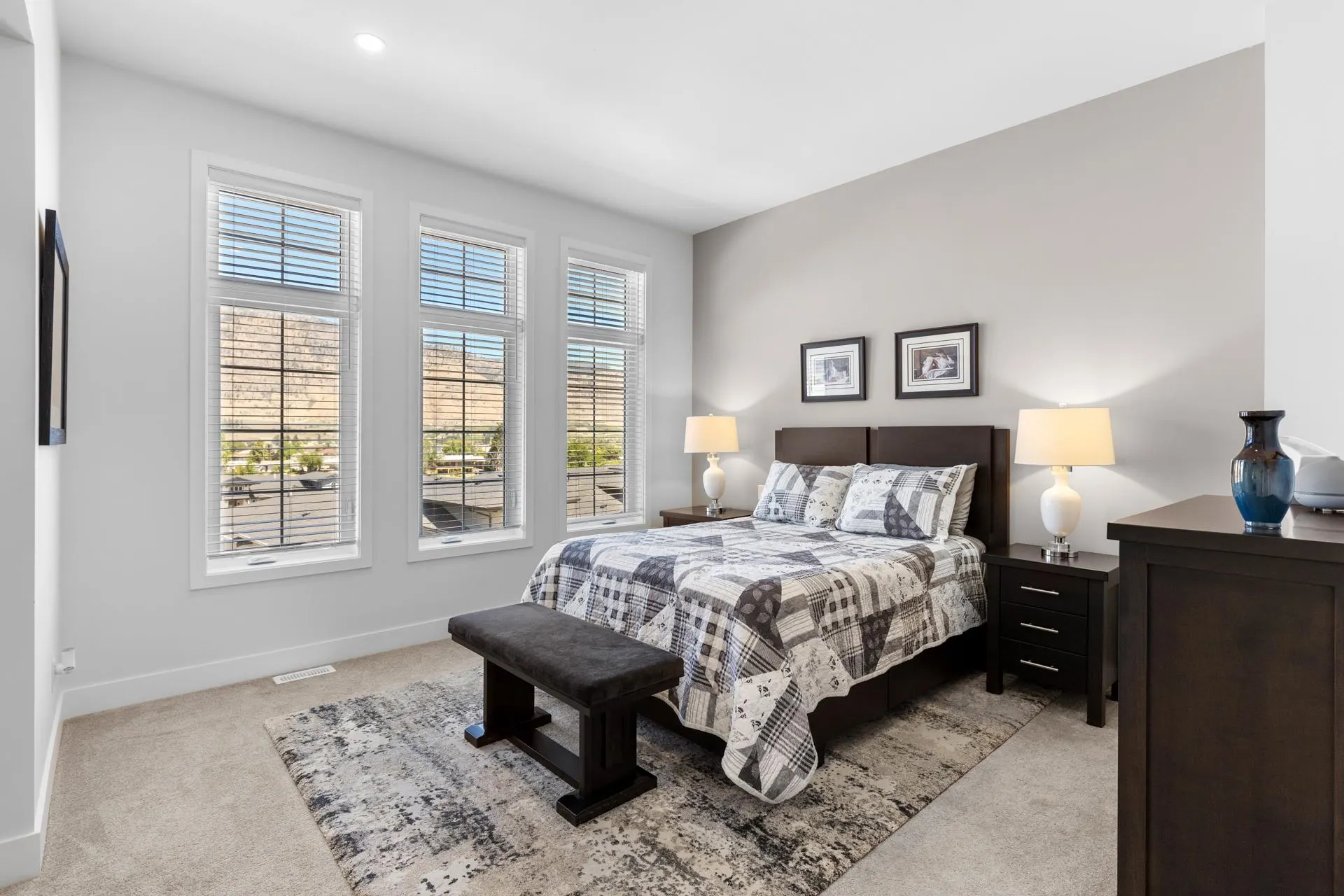 48 8000 Vedette Drive