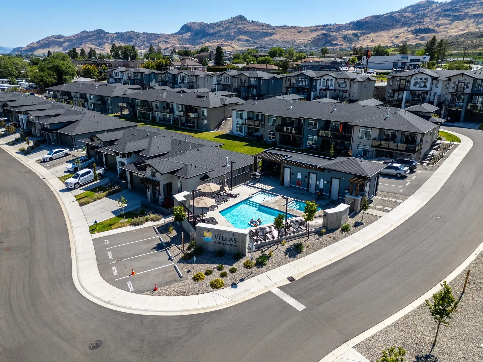 48 8000 Vedette Drive