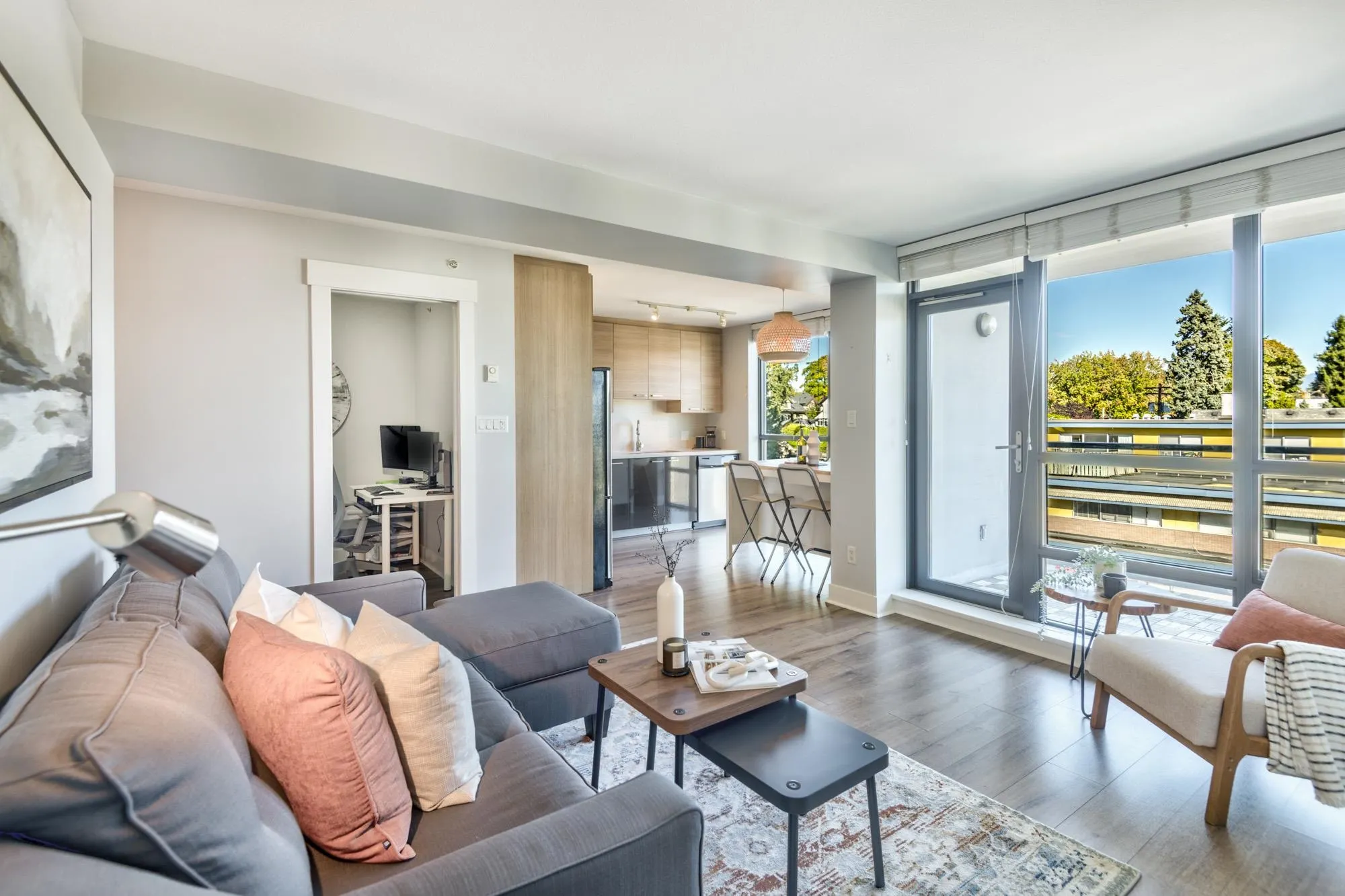 404 258 Sixth Street