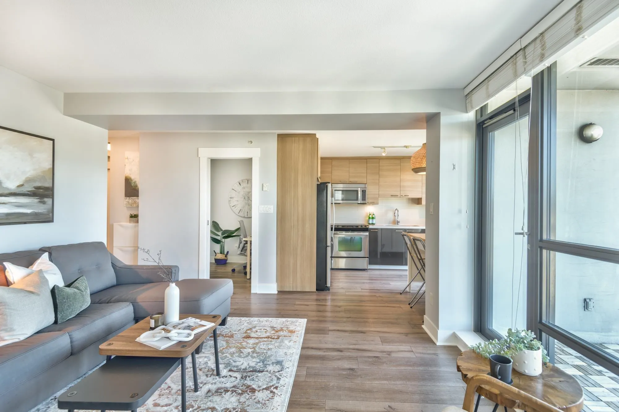 404 258 Sixth Street