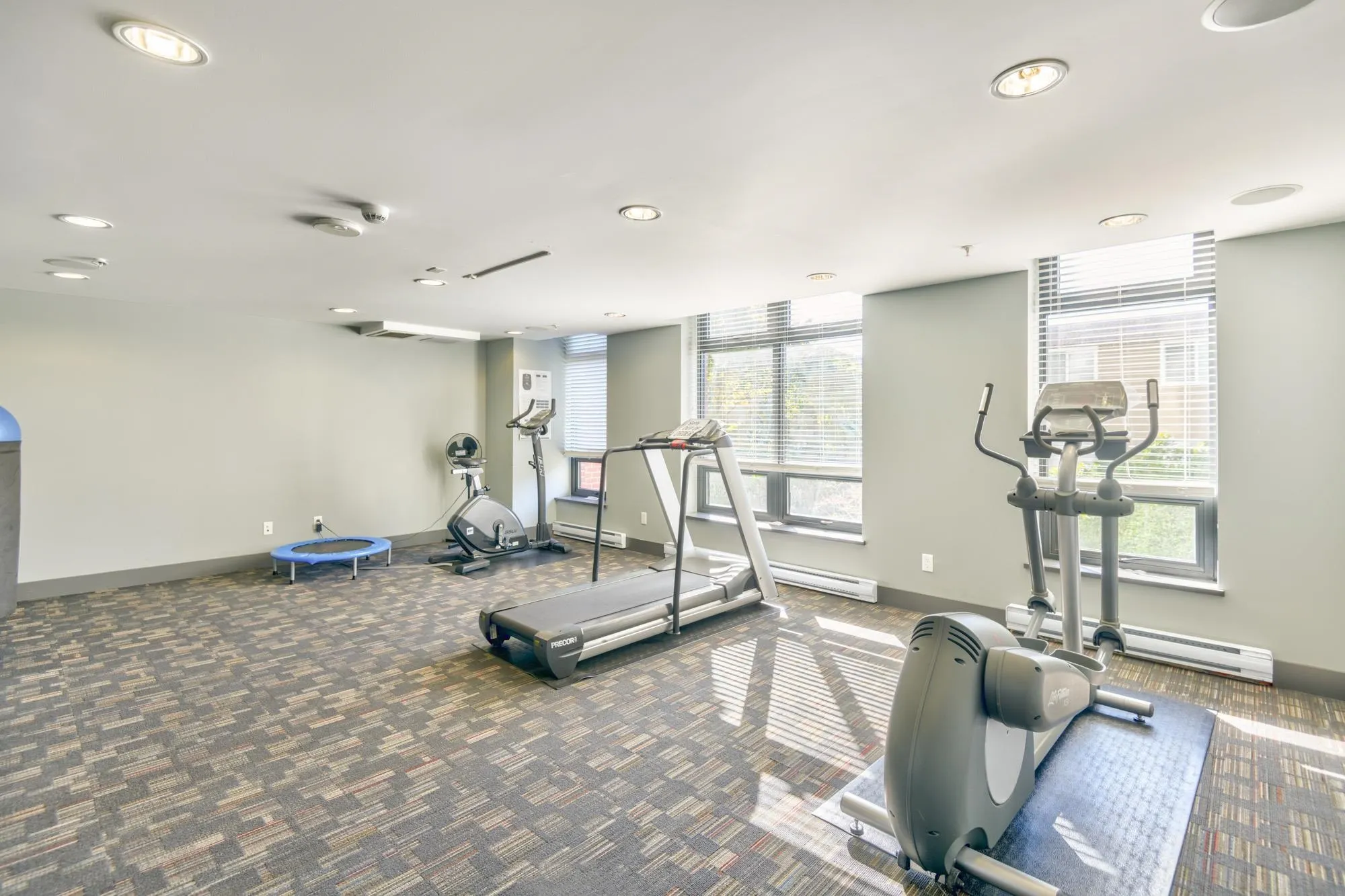 404 258 Sixth Street