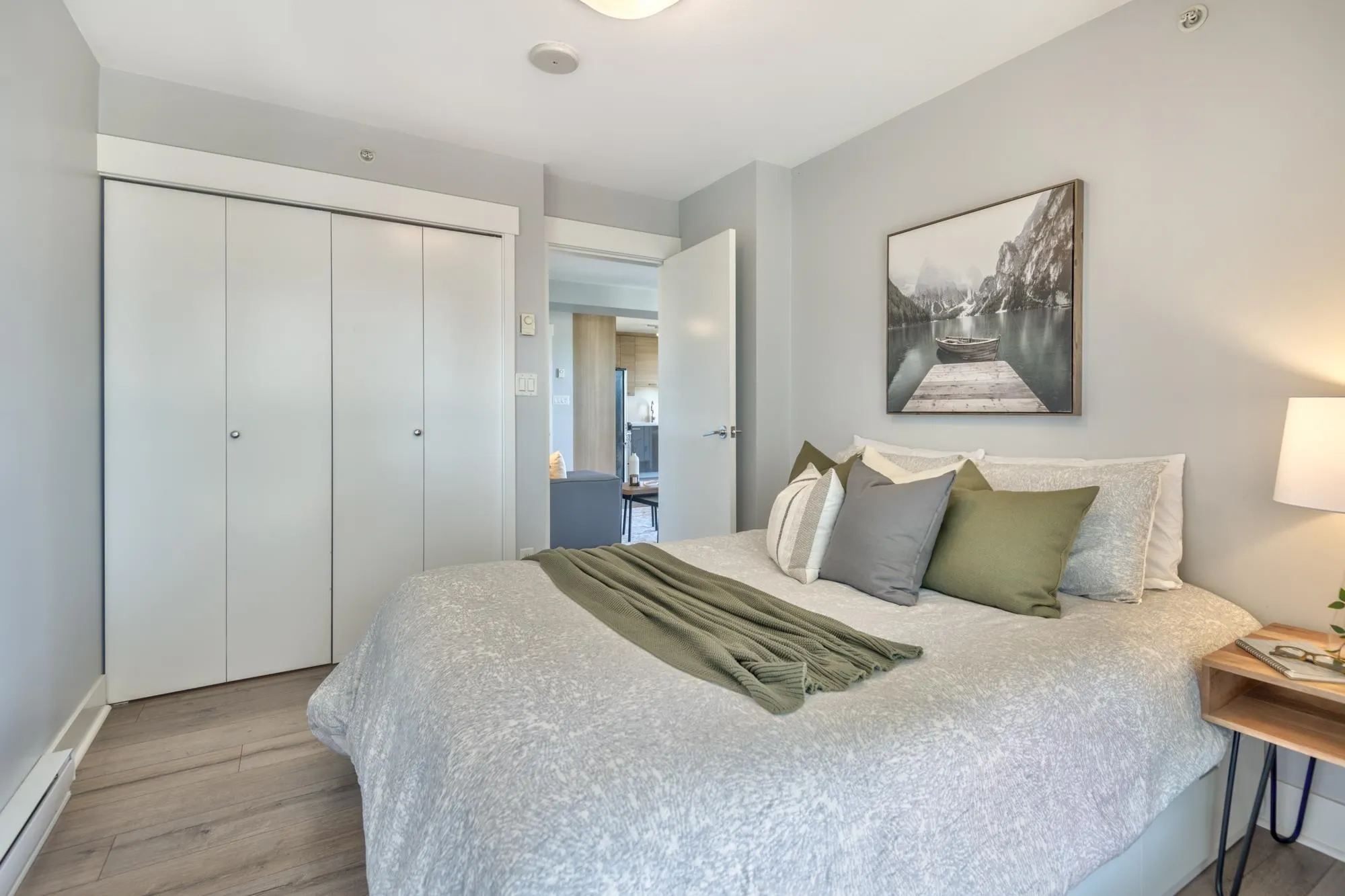 404 258 Sixth Street