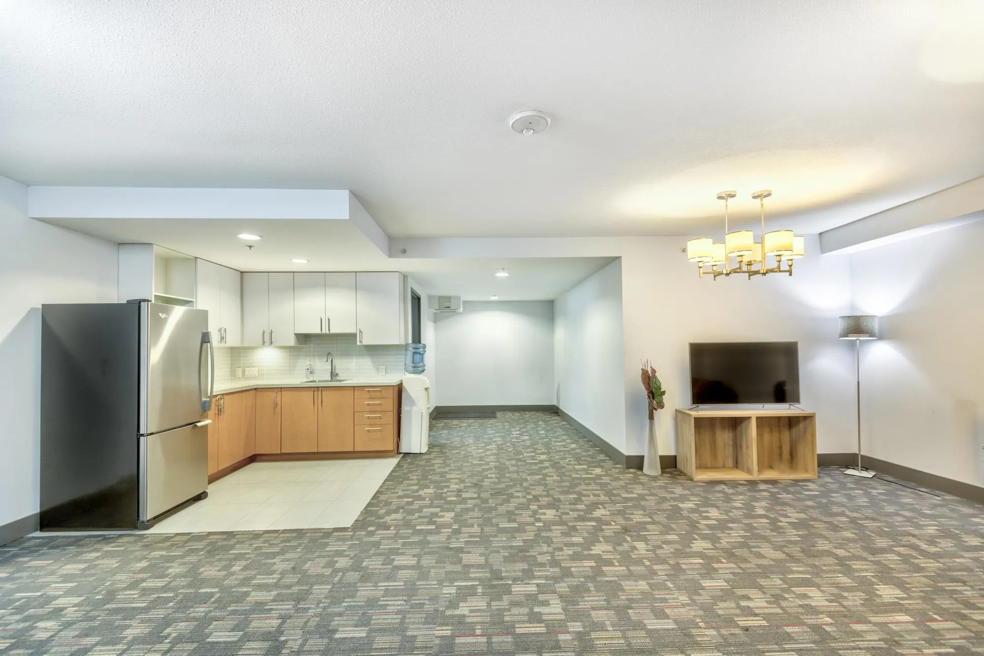 404 258 Sixth Street