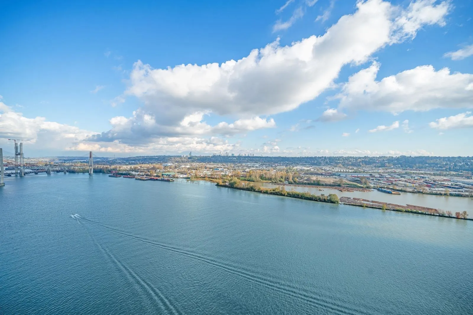 2807 680 Quayside Drive