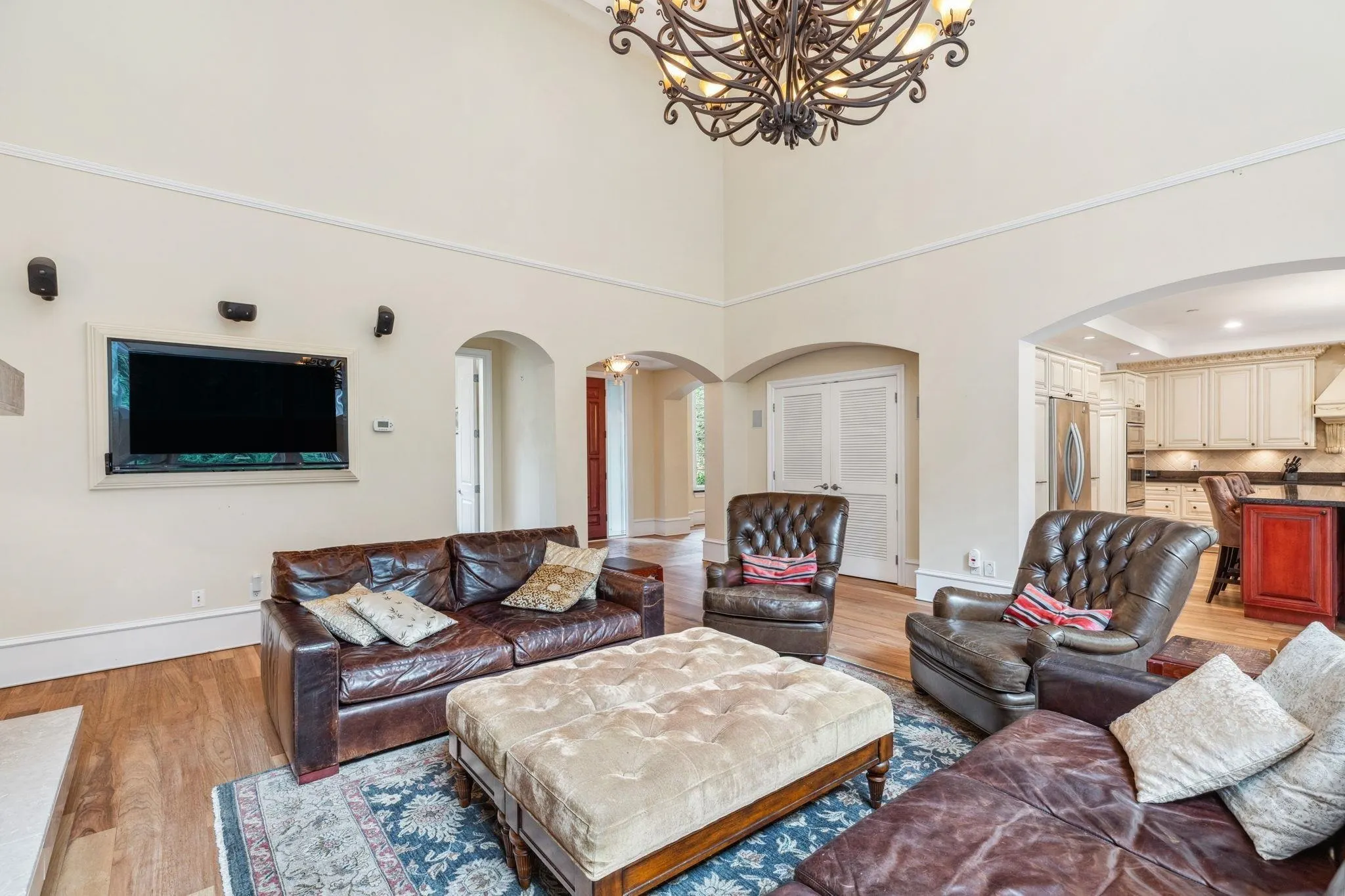320 Forestview Lane