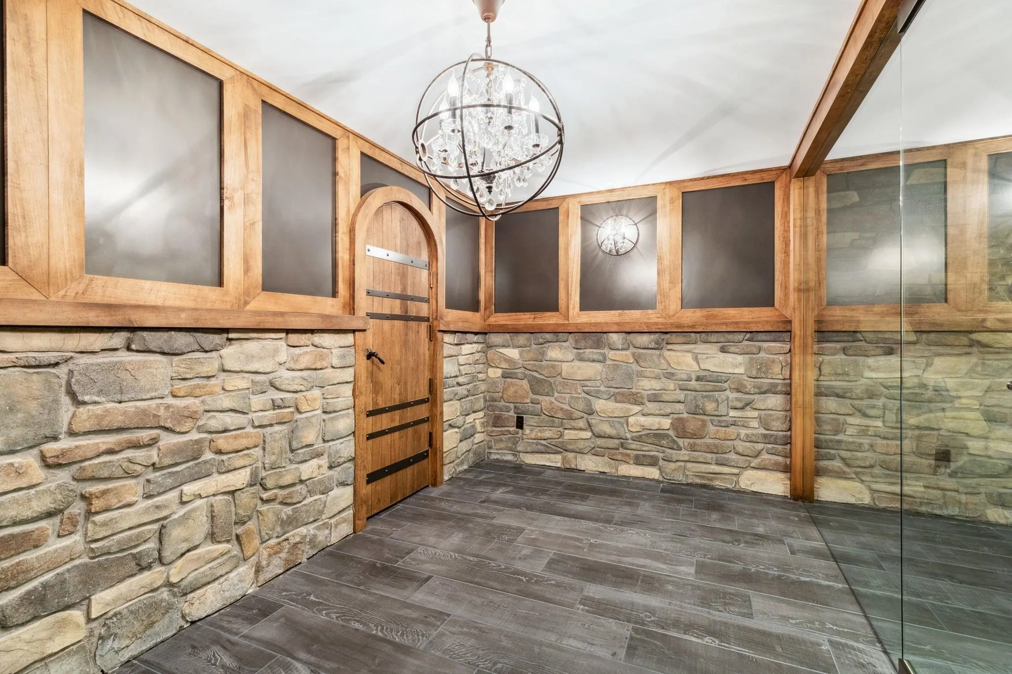 320 Forestview Lane