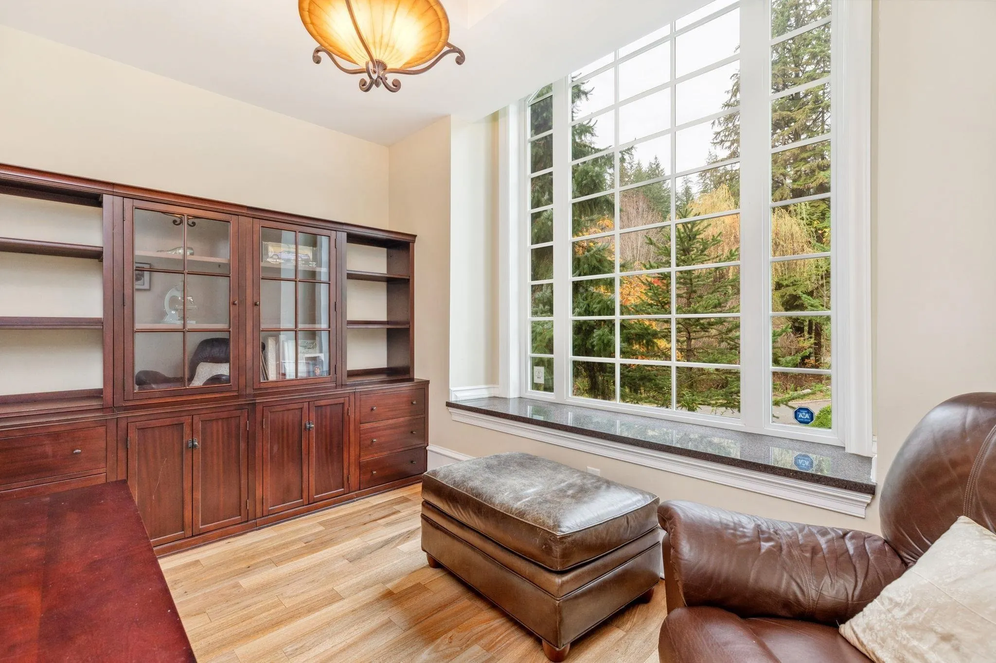 320 Forestview Lane
