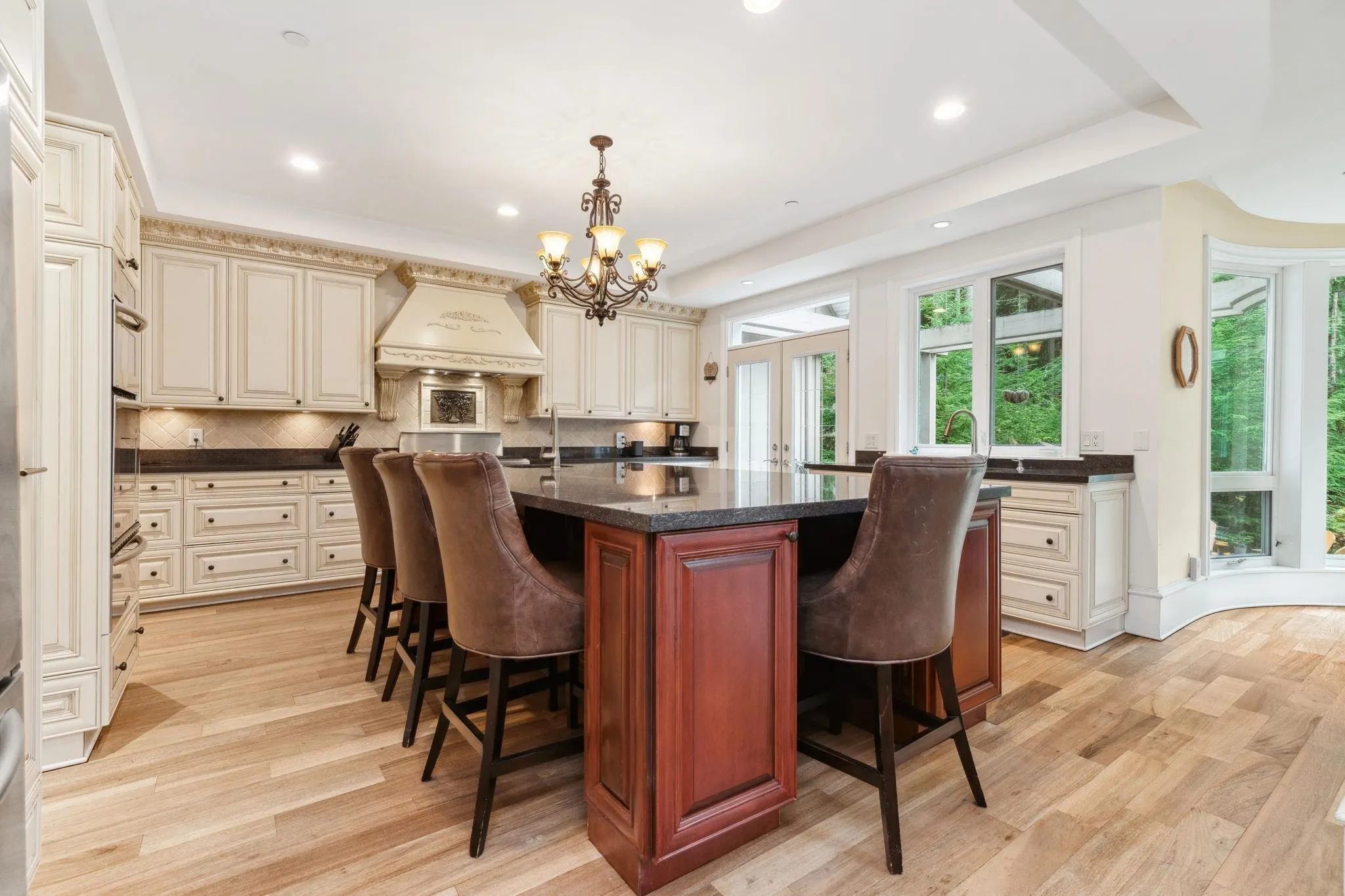 320 Forestview Lane