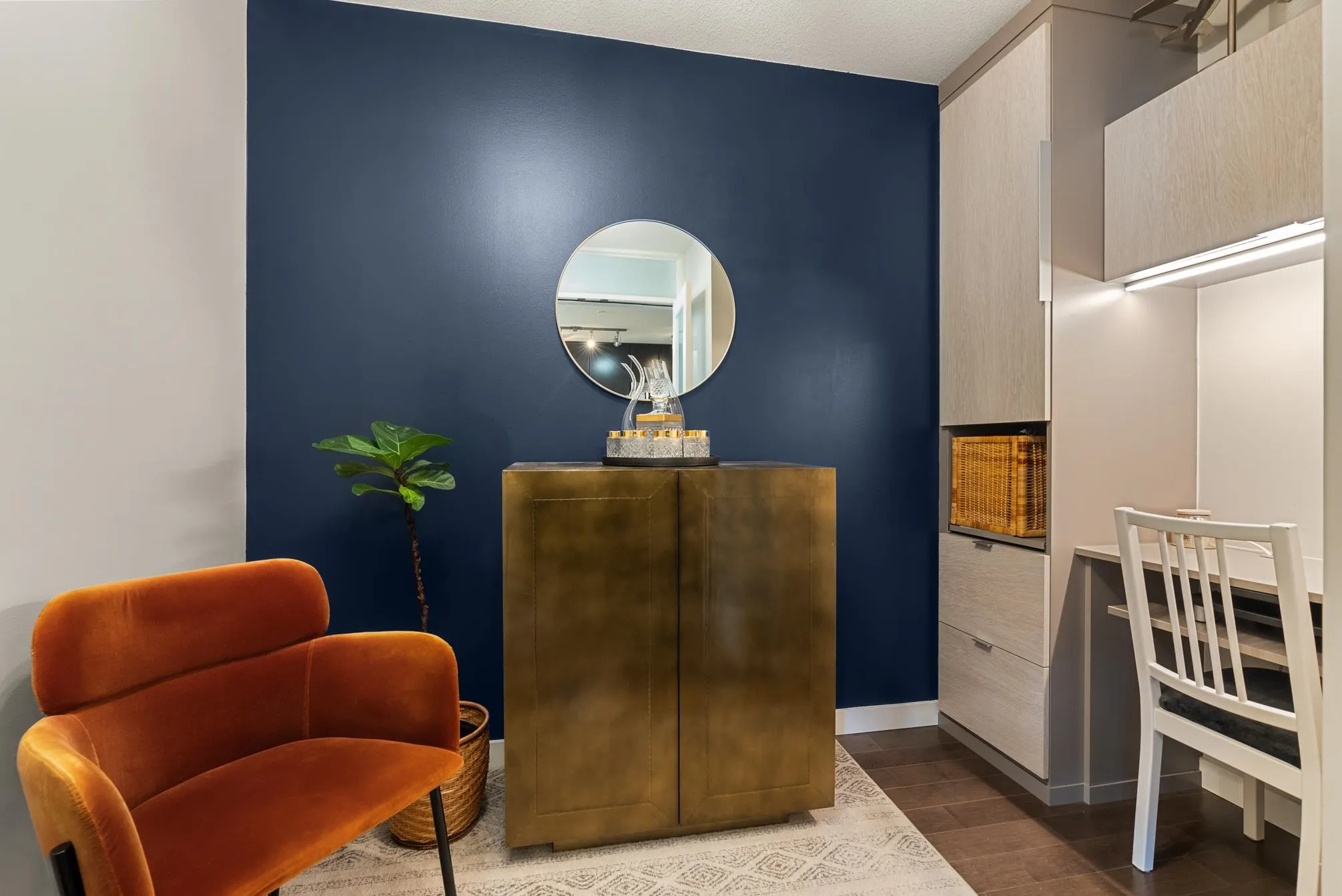 313 701 Klahanie Drive