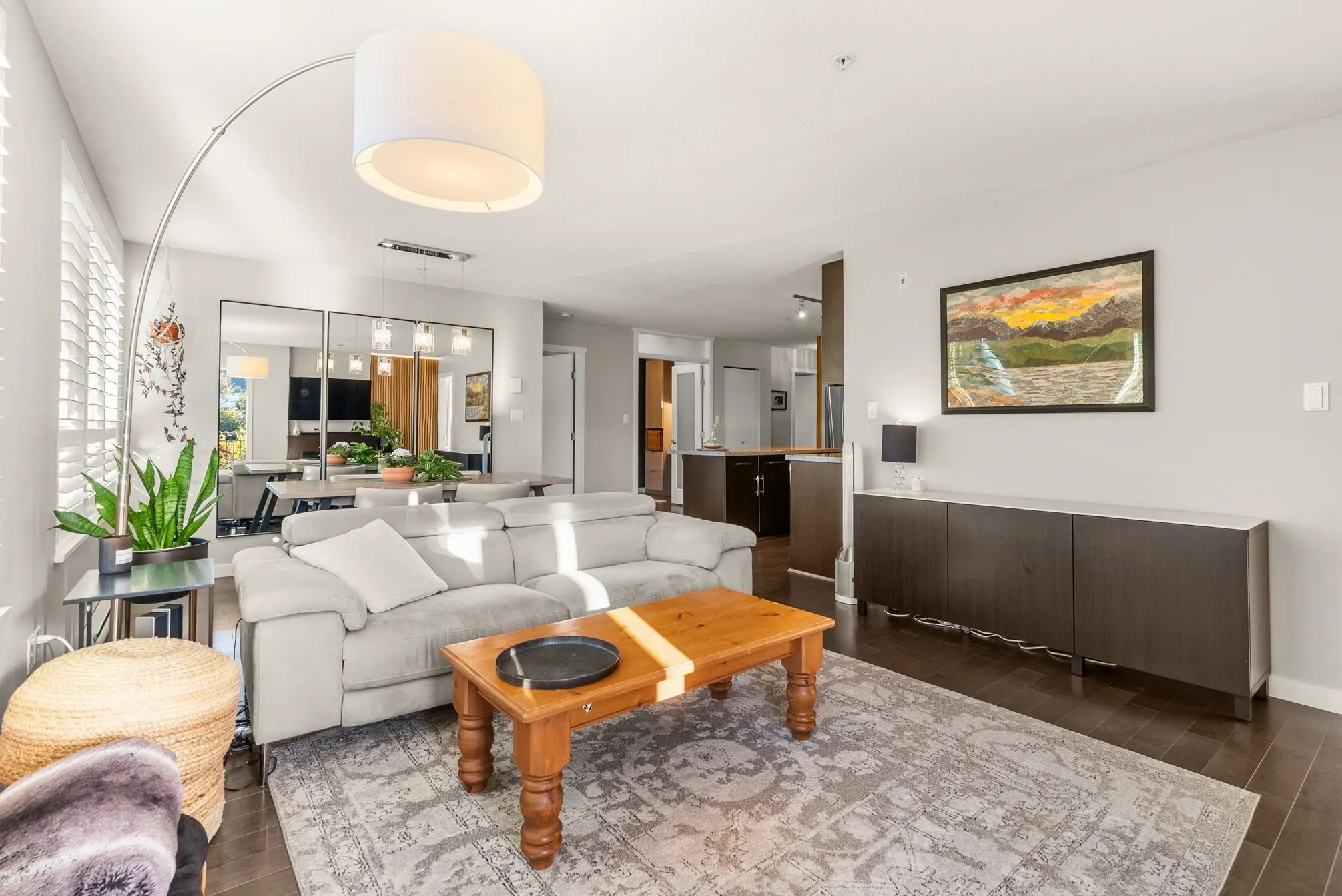 313 701 Klahanie Drive