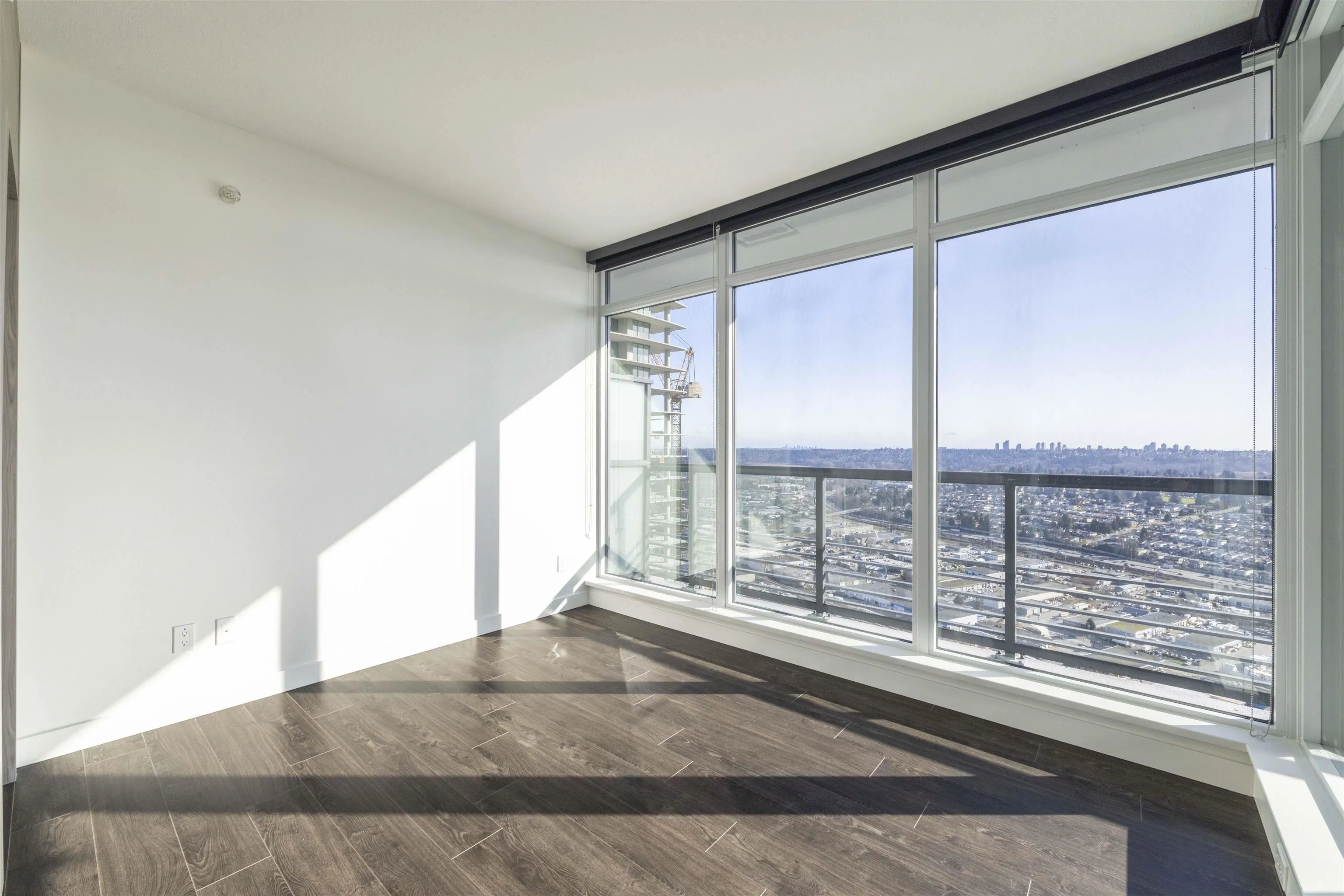 4502 4730 Lougheed Highway