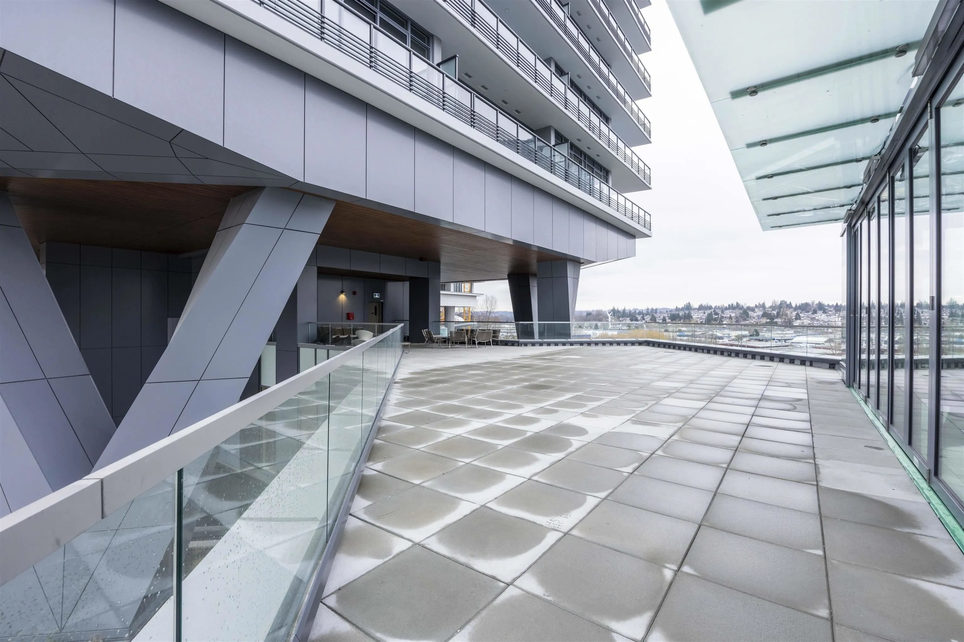 4502 4730 Lougheed Highway