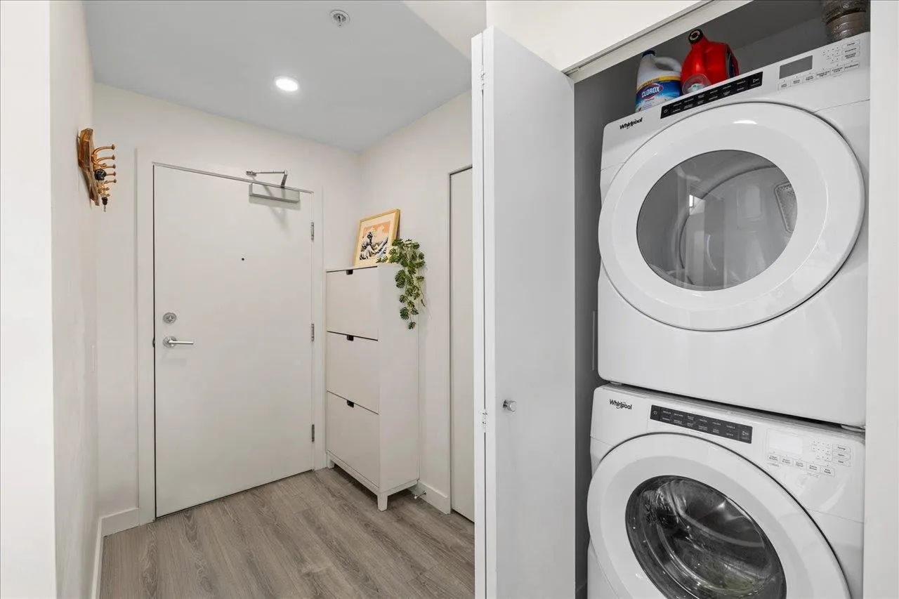 402 610 Brantford Street