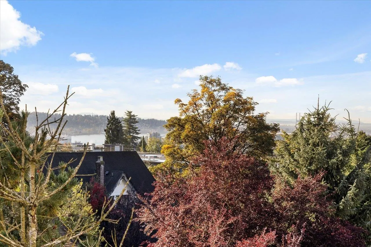 402 610 Brantford Street